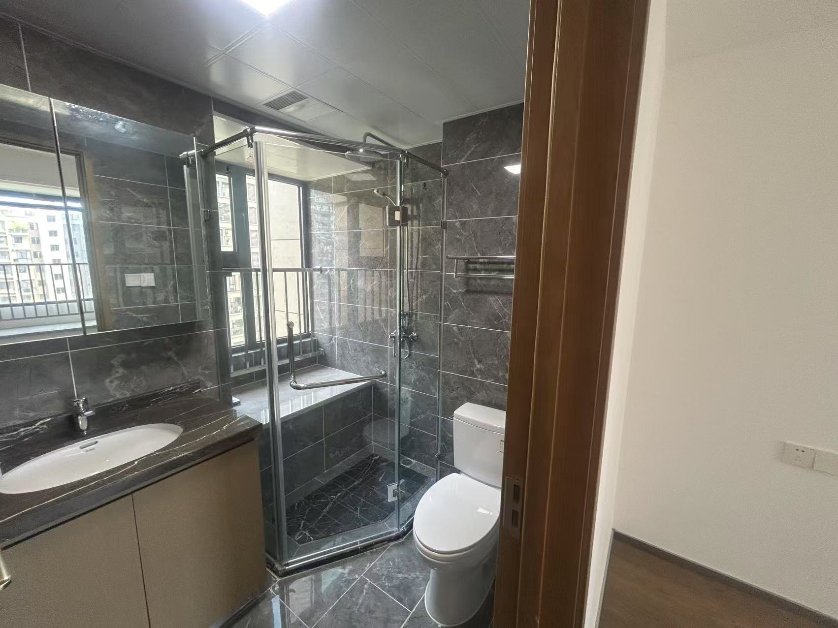 远创宸樾 4室2厅2卫 122m&sup2;