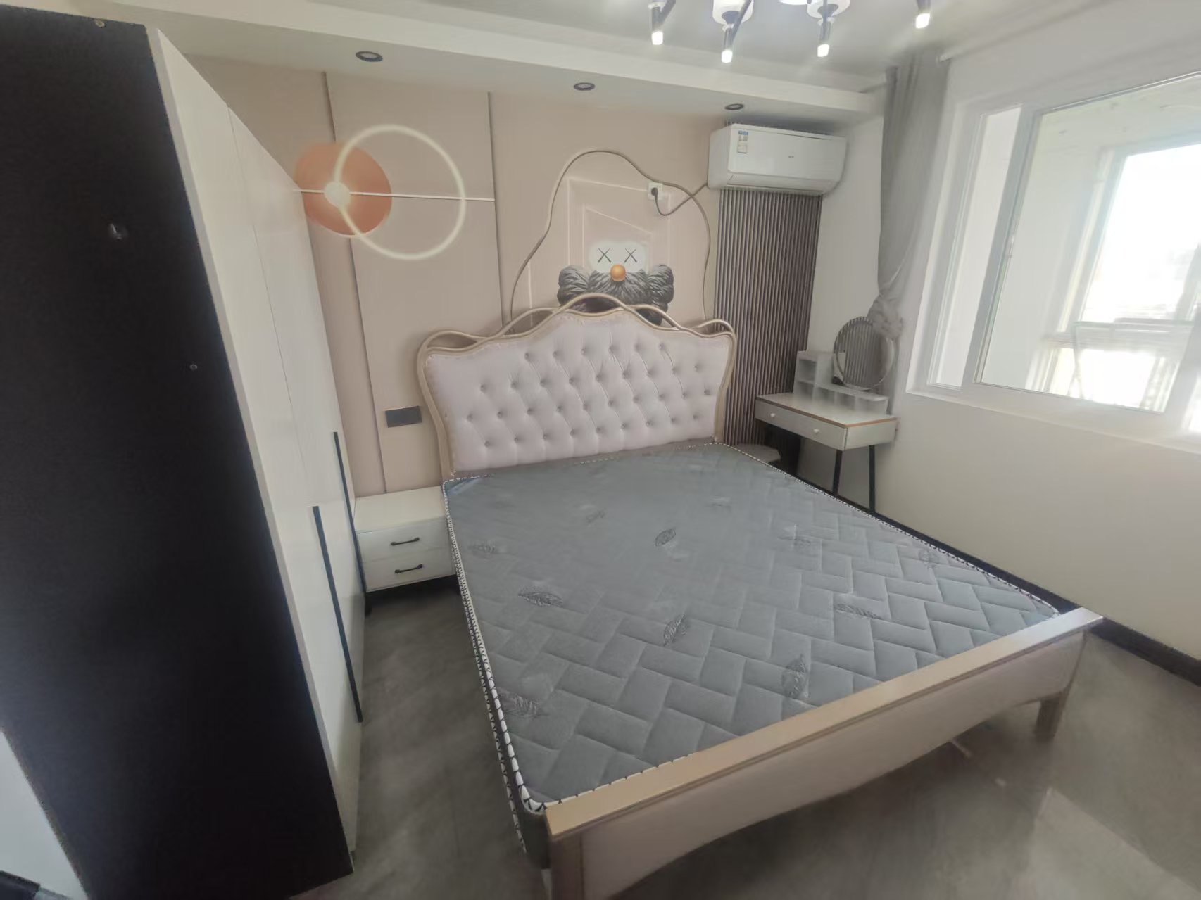 三里墩花苑 2室2厅1卫 98m&sup2;