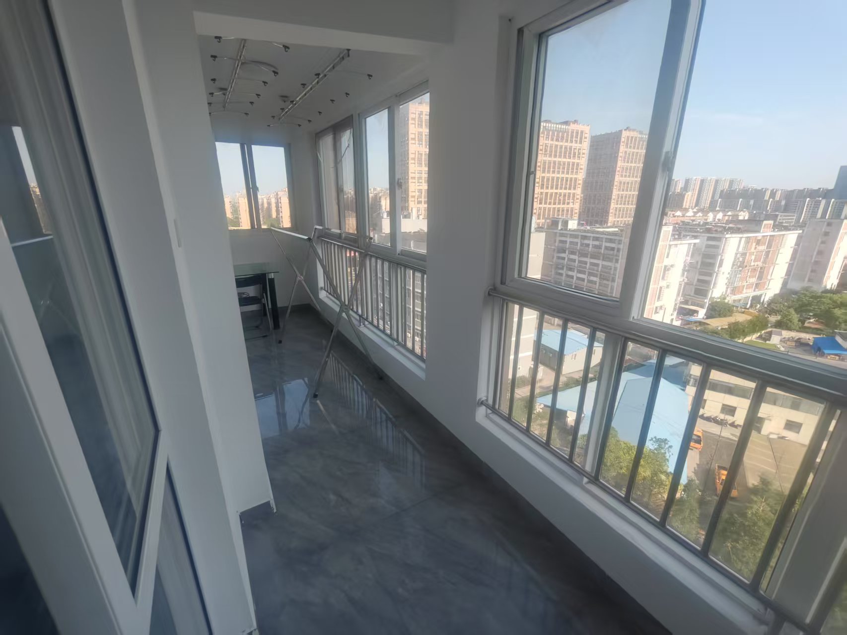 三里墩花苑 2室2厅1卫 98m&sup2;