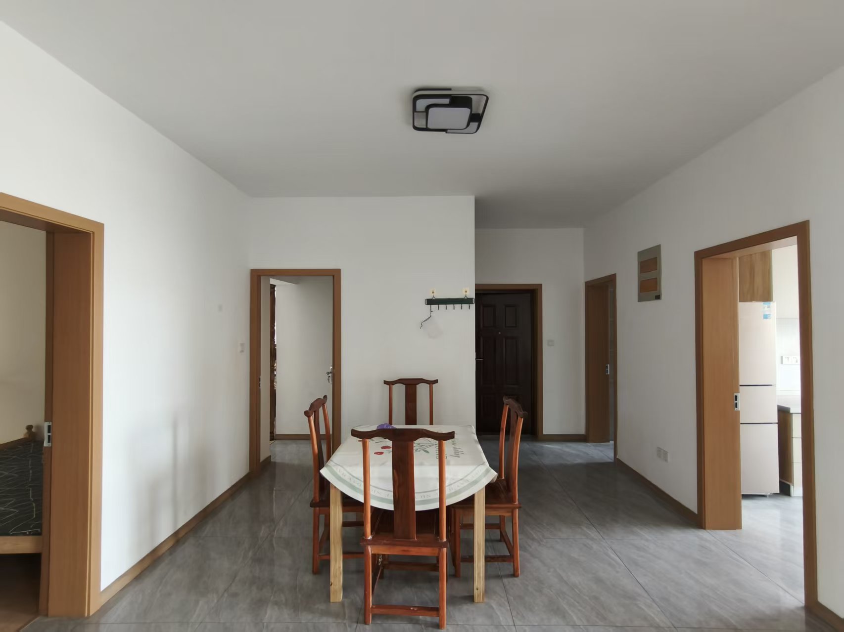 天晖苑 4室1厅1卫 100.00m&sup2;