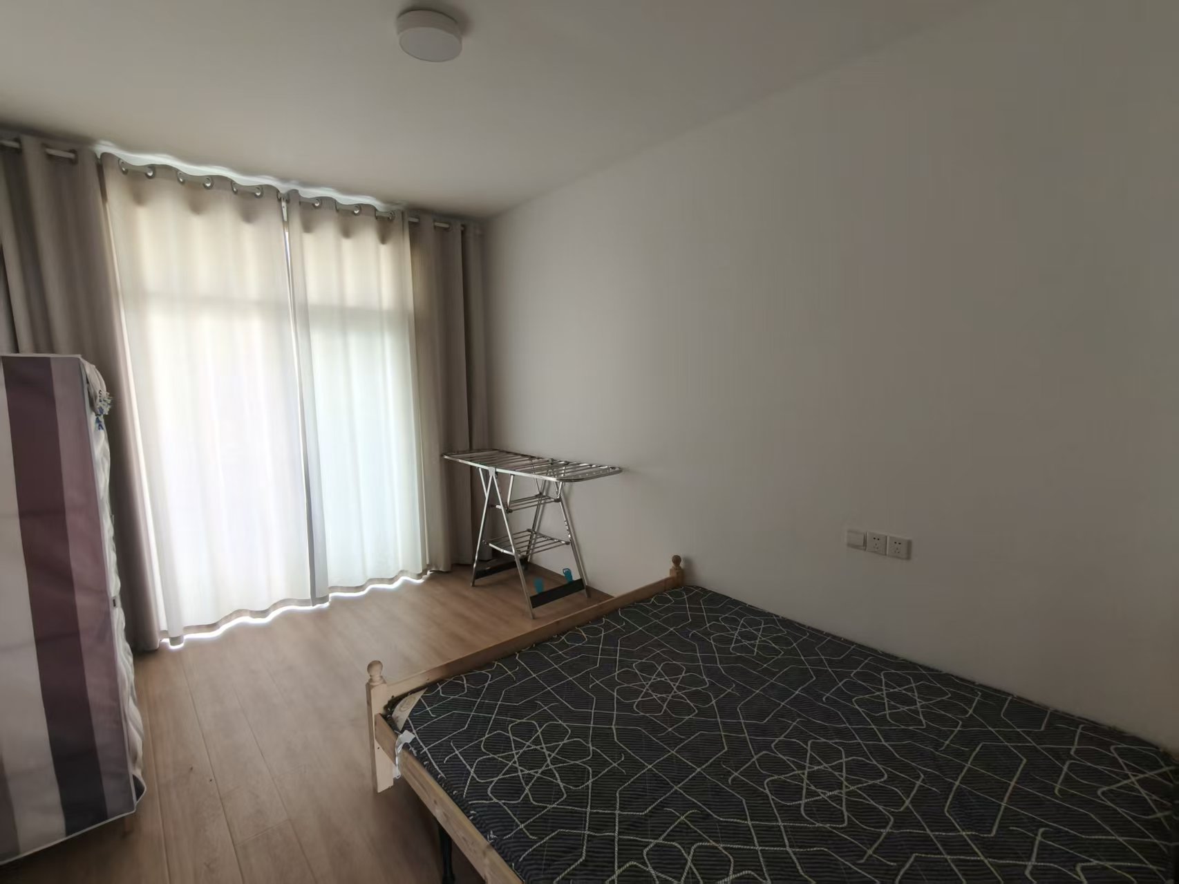 天晖苑 4室1厅1卫 130.00m&sup2;