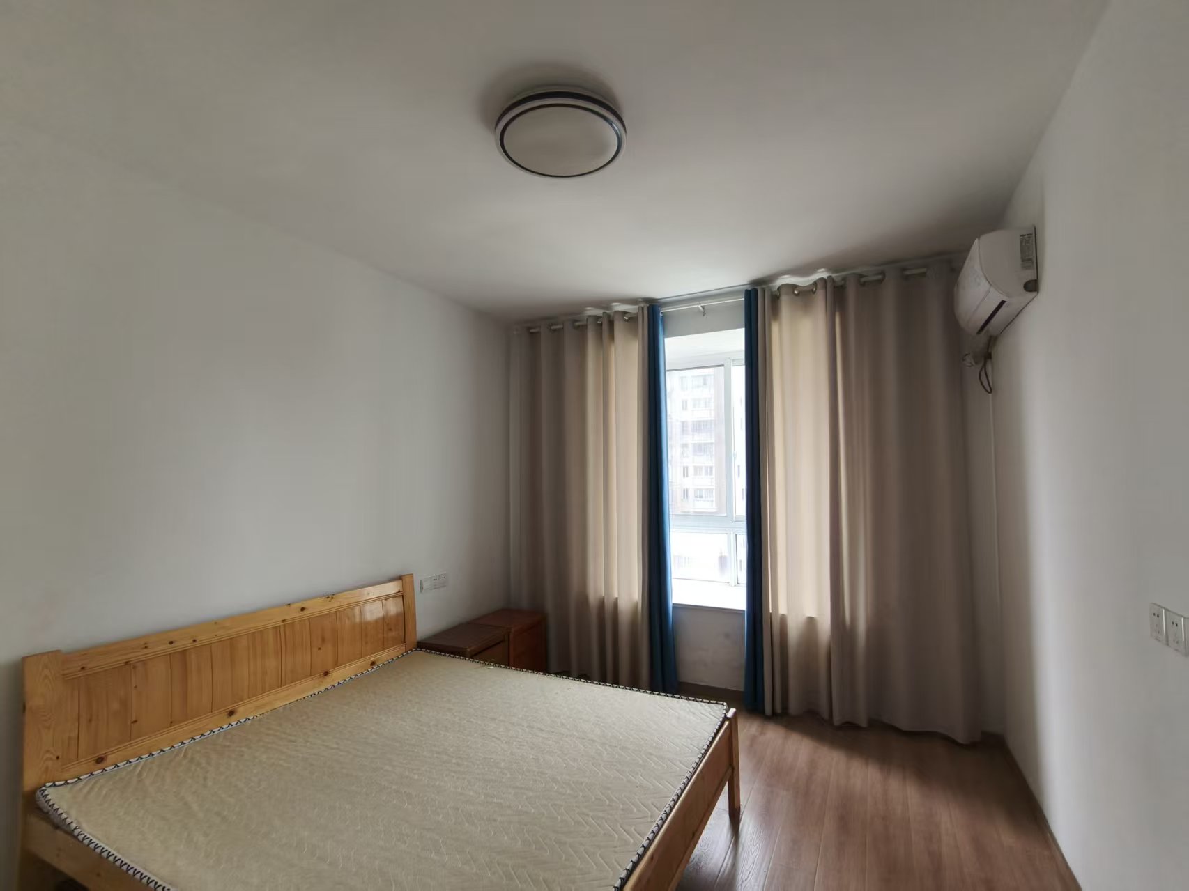 天晖苑 4室1厅1卫 130.00m&sup2;