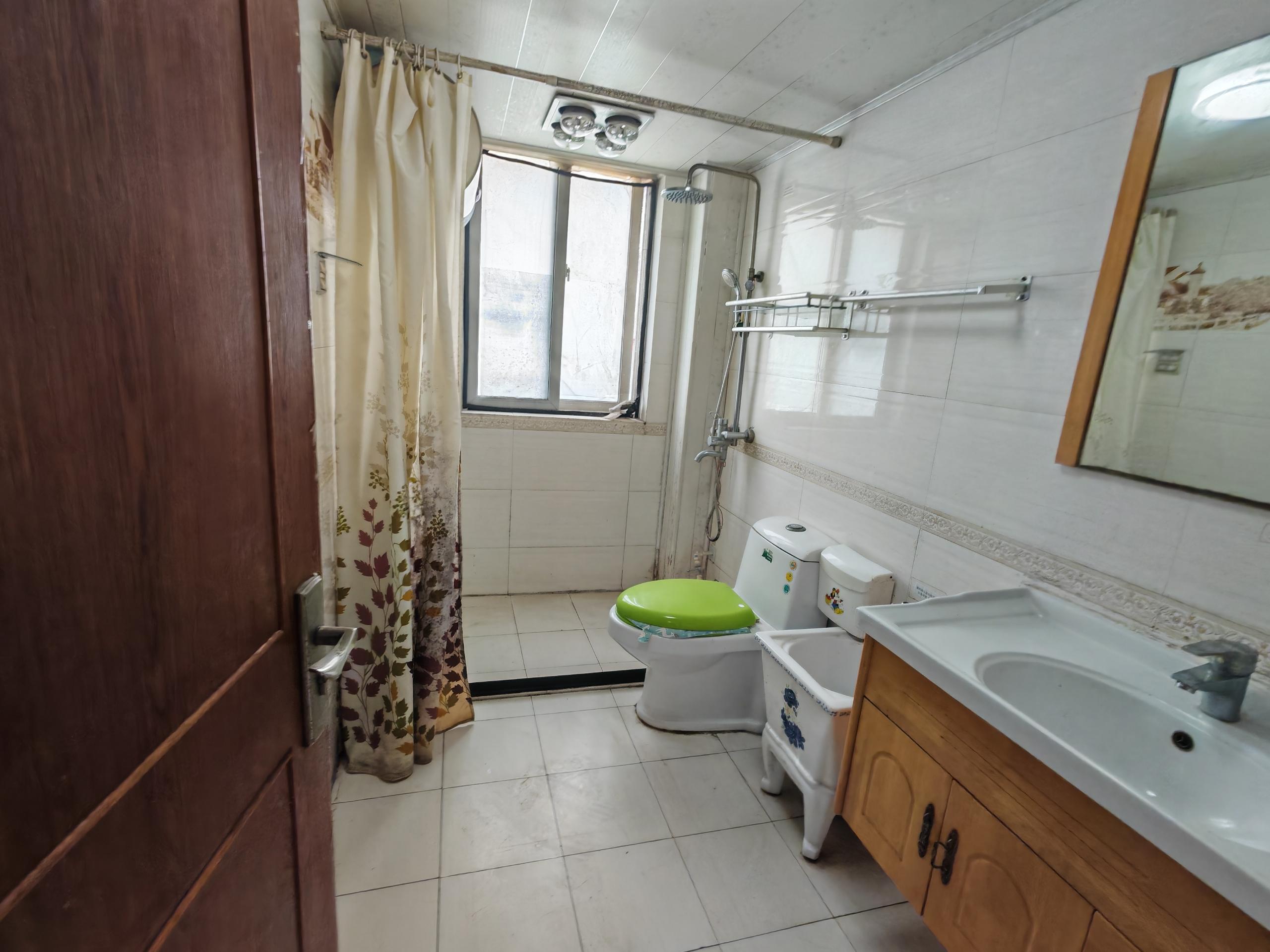 天山花苑西区 2室2厅1卫 74.6m&sup2;