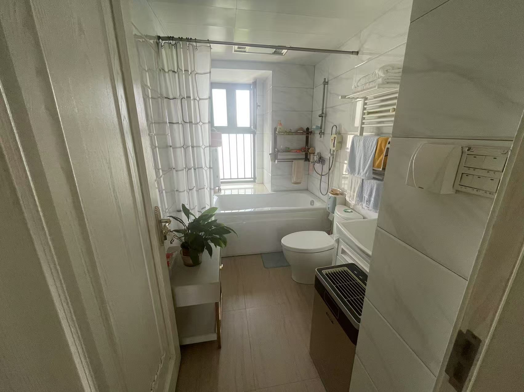 南通碧桂园翡翠华府 4室2厅2卫 144m&sup2;