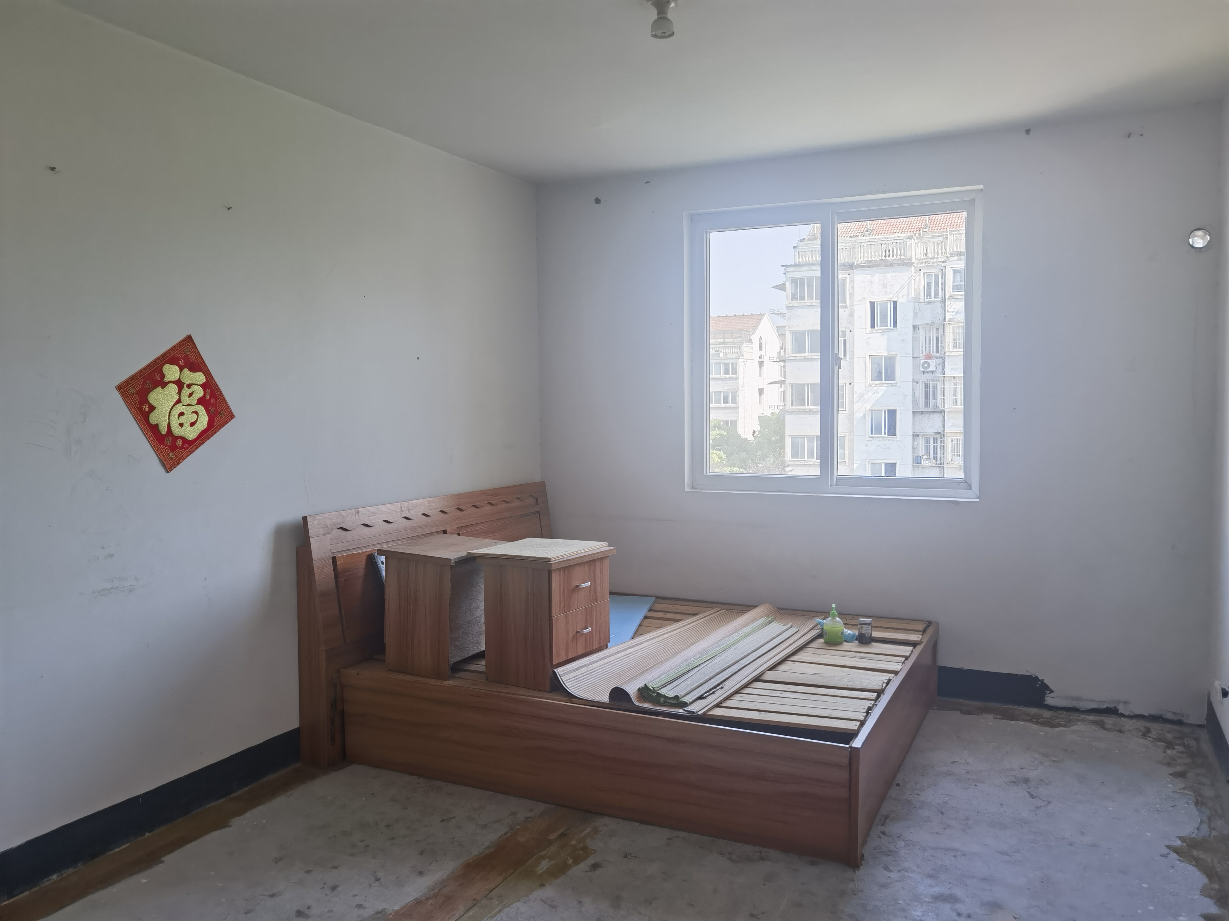 金辉花园 3室2厅1卫 130m&sup2;