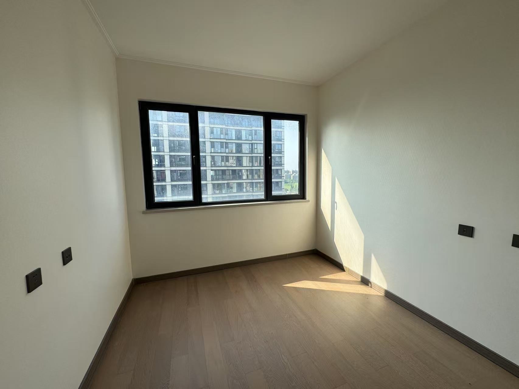 万科翡翠东第 4室2厅2卫 149.9m&sup2;