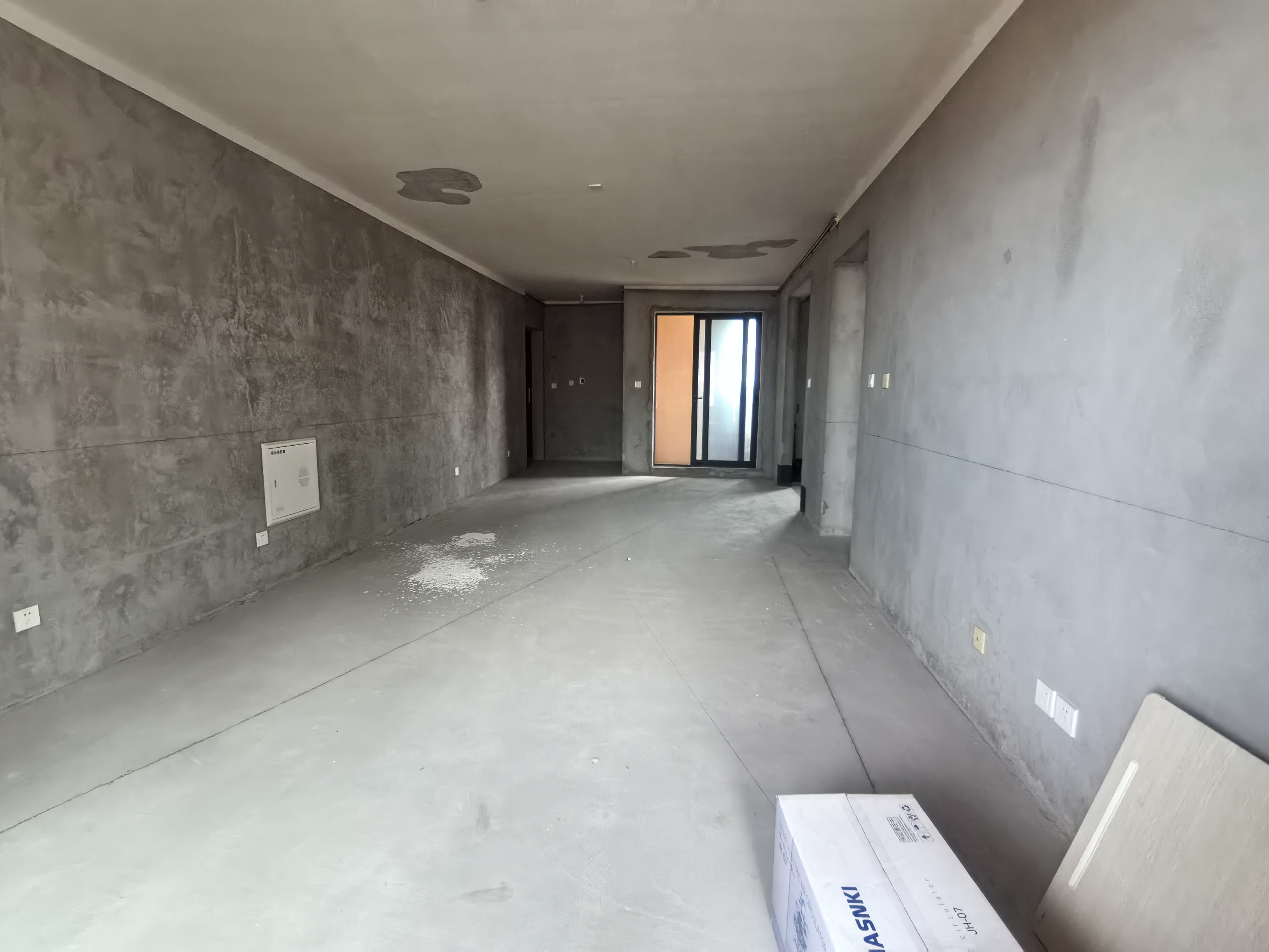 保利香槟国际 4室2厅2卫 155.00m&sup2;