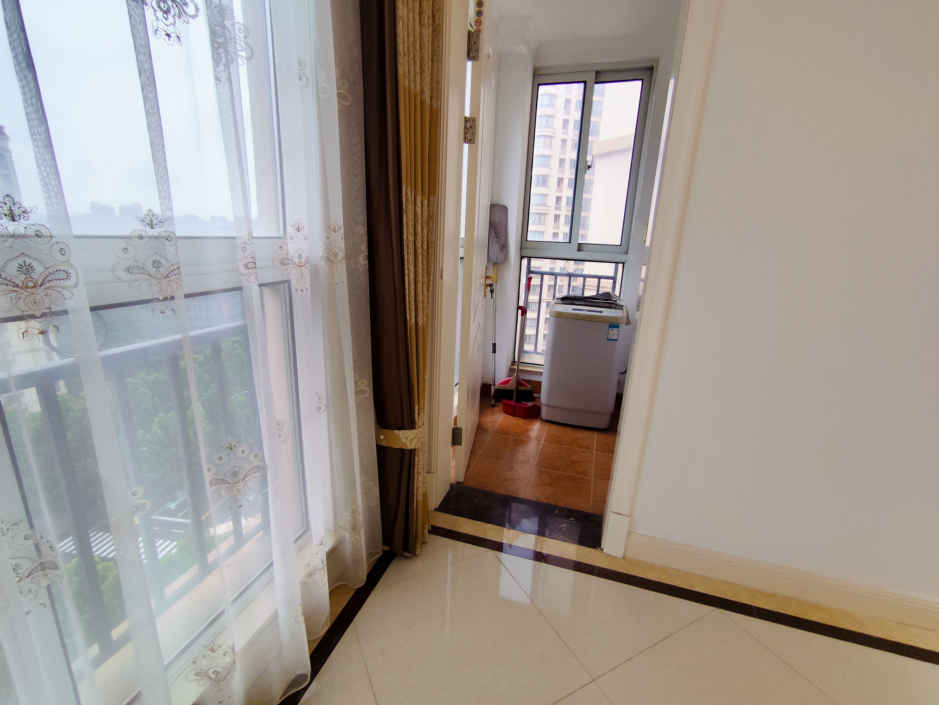 中南世纪花城三期 4室2厅2卫 140.58m&sup2;