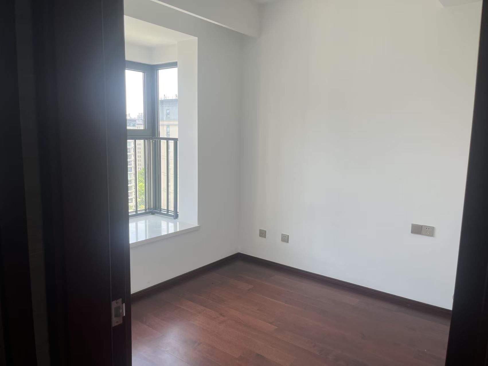 春江阅 4室2厅2卫 143m&sup2;