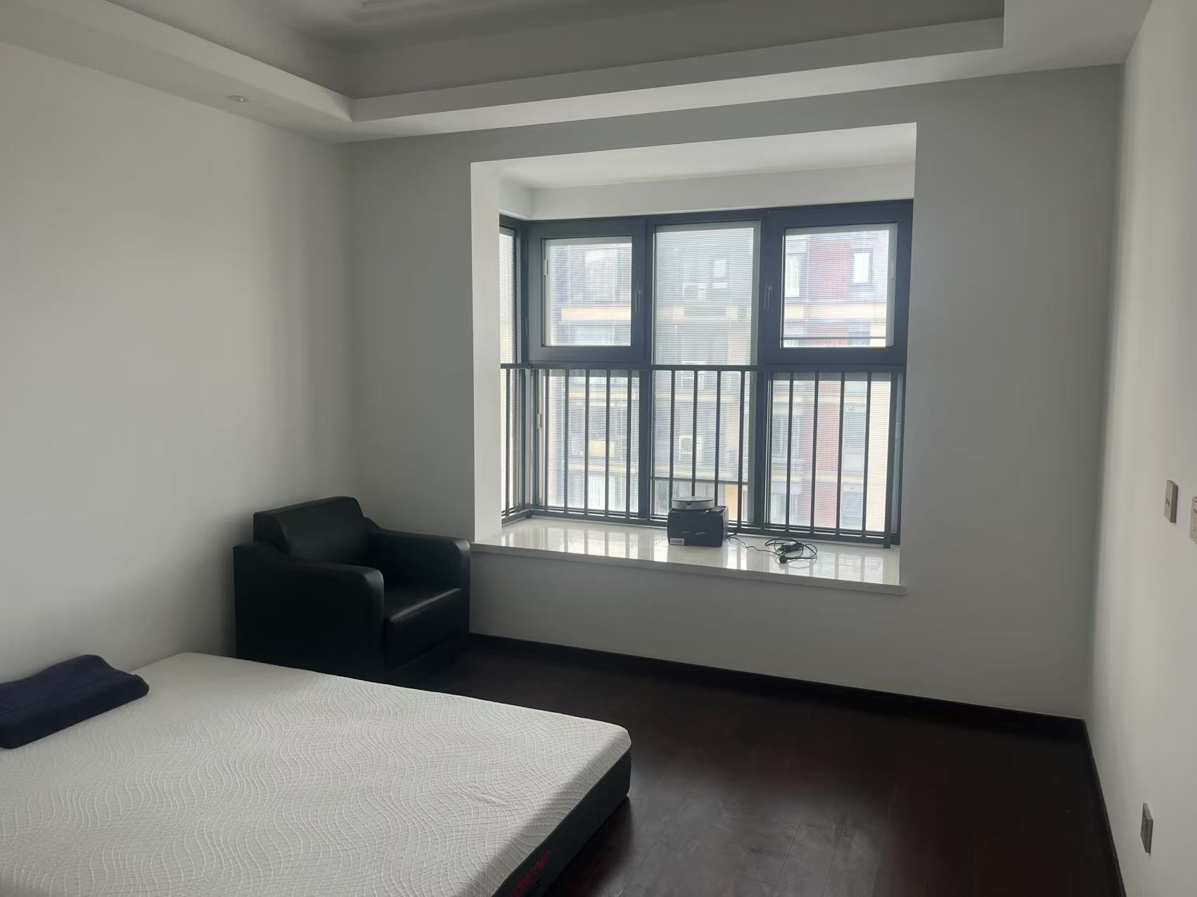 春江阅 4室2厅2卫 143m&sup2;