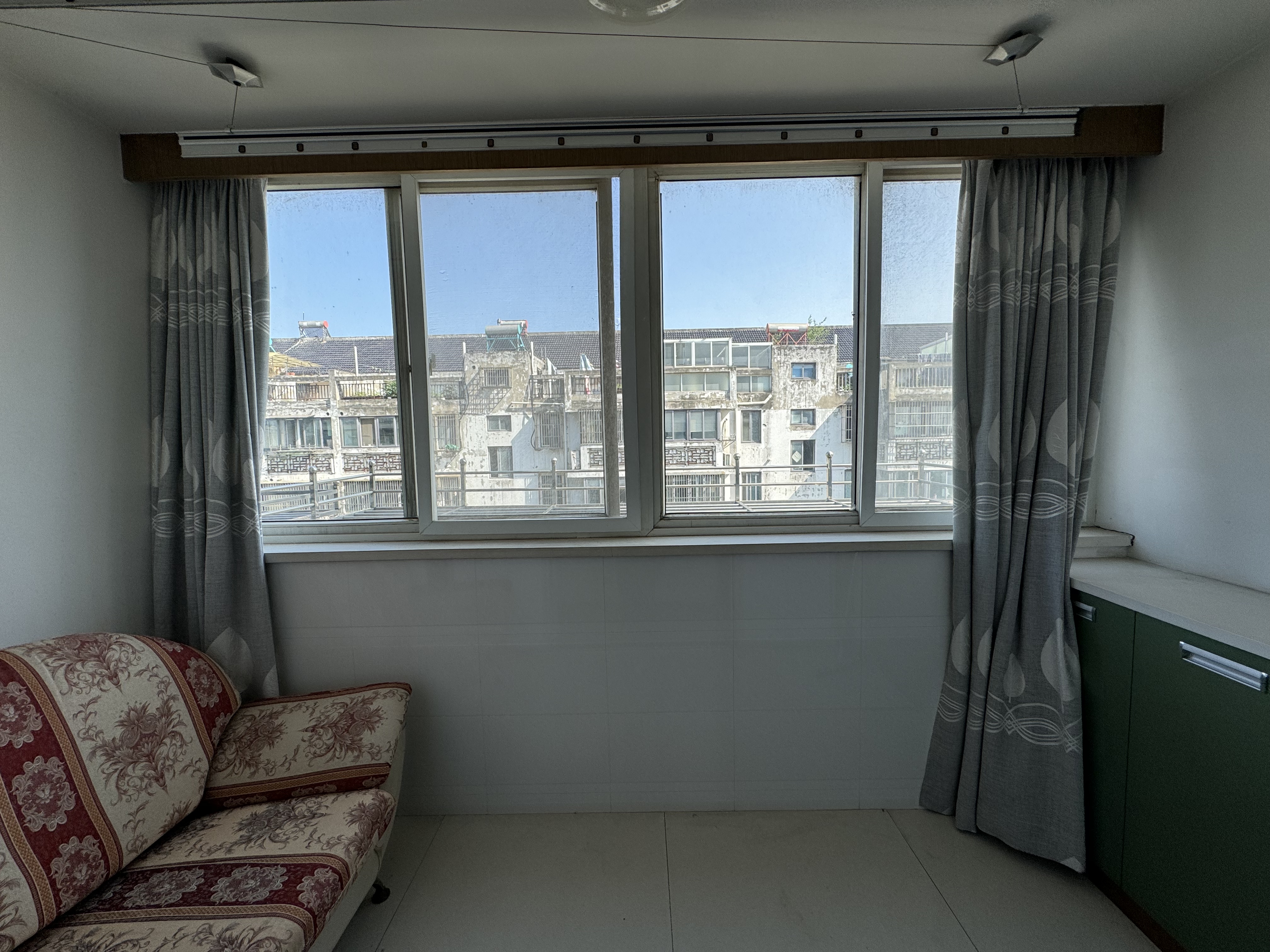 公园一村 4室2厅1卫 85m&sup2;