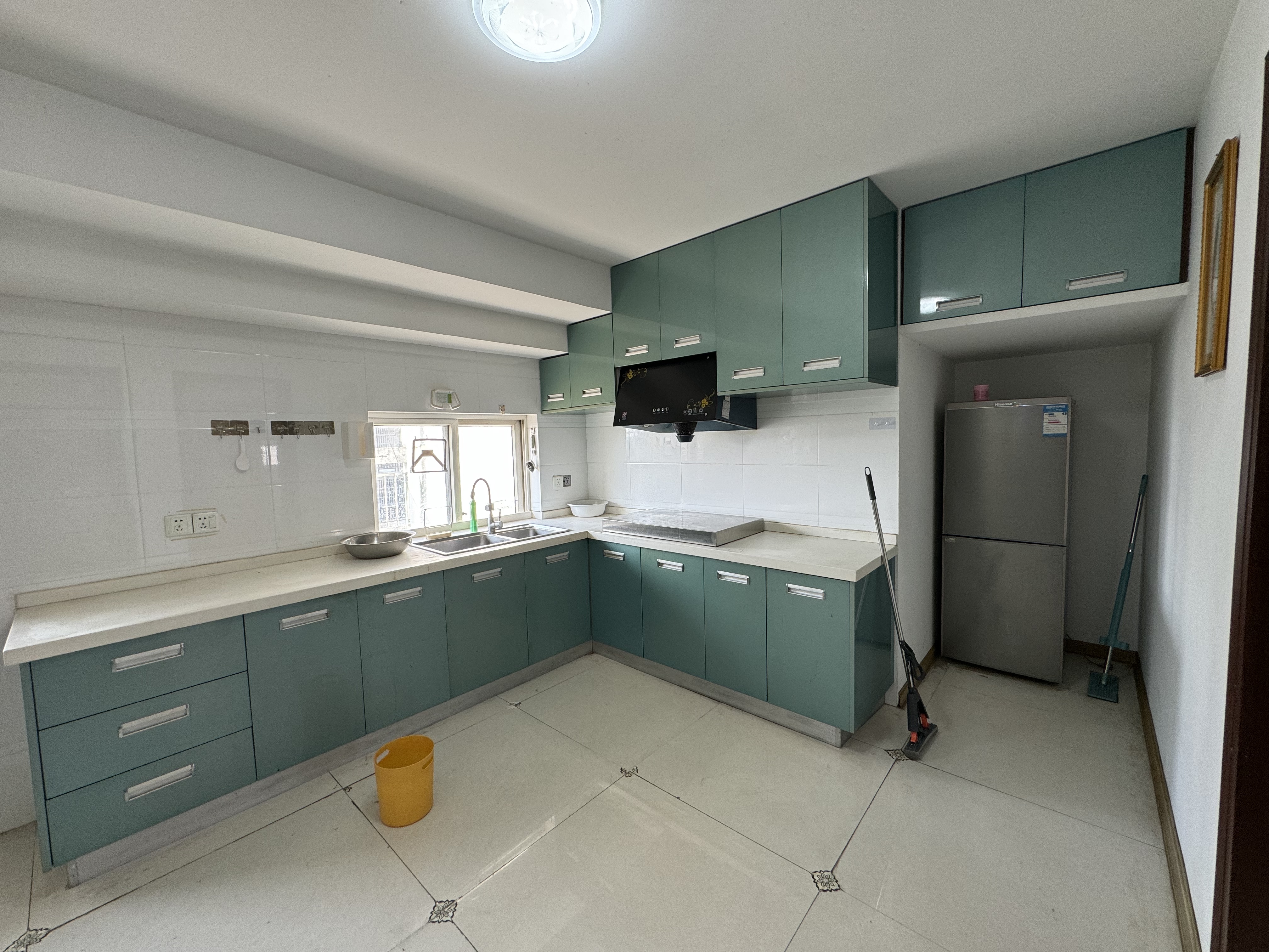 公园一村 4室2厅1卫 85m&sup2;