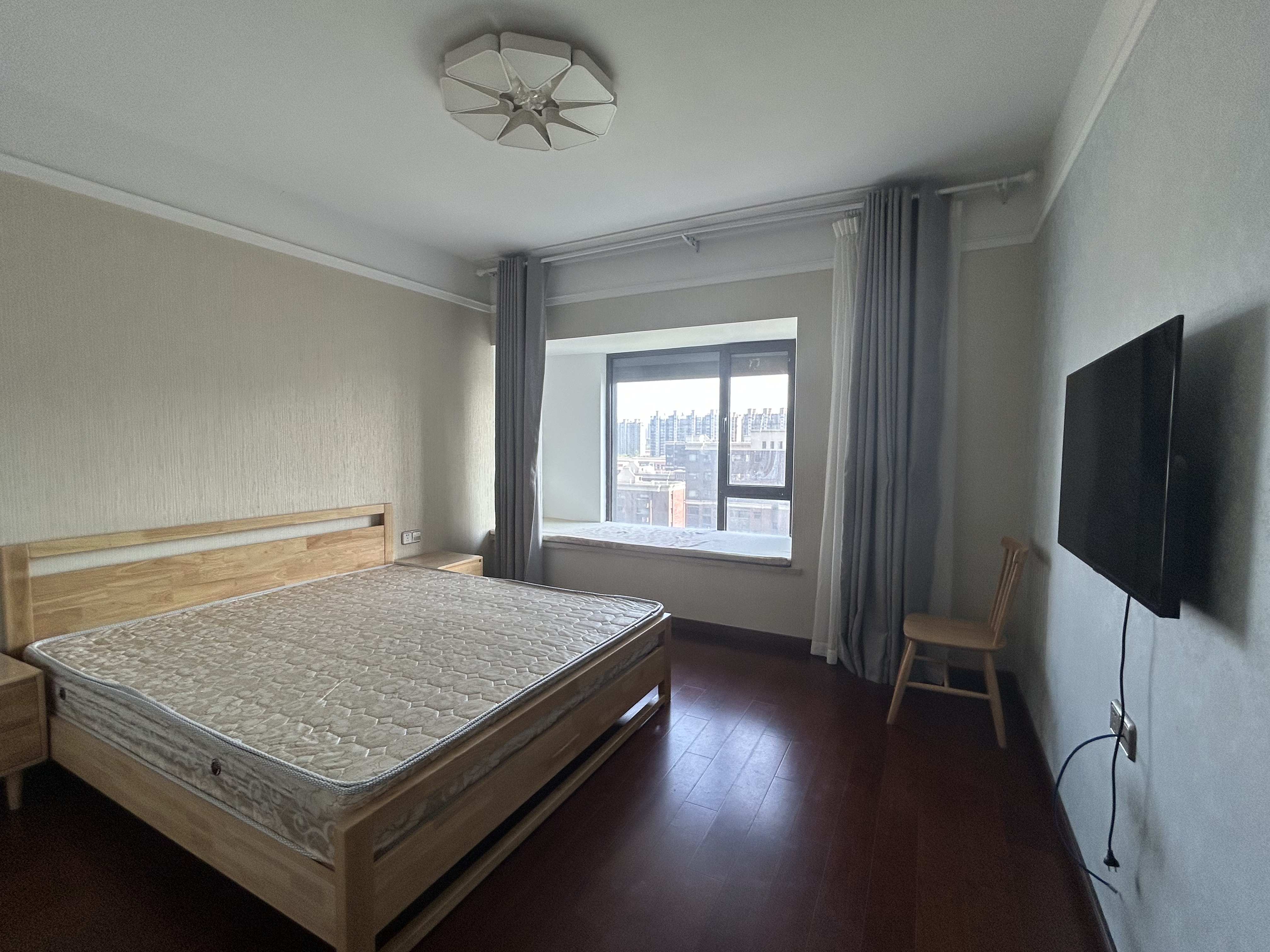 万科城市之光 4室2厅2卫 143m&sup2;