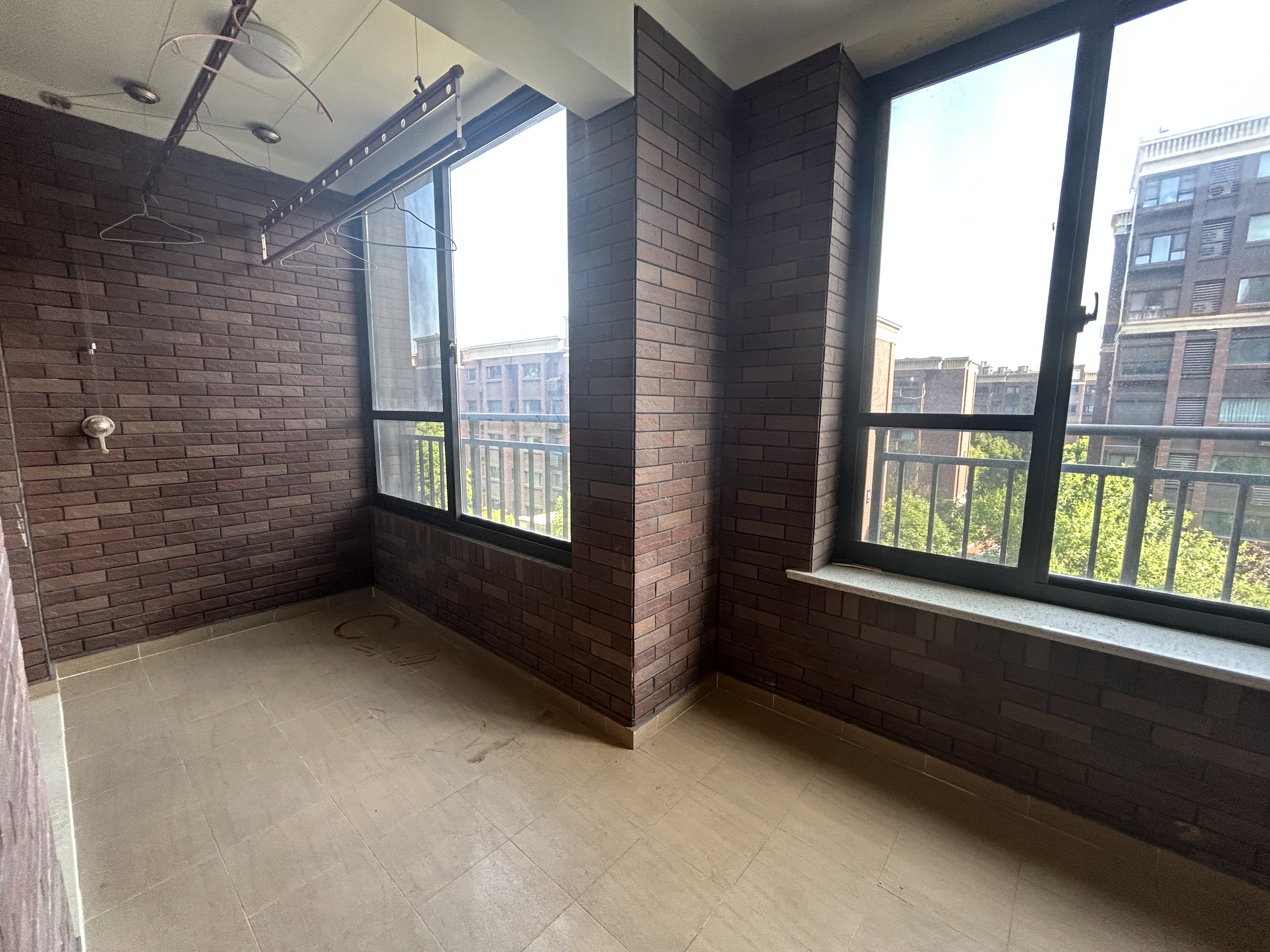 万科城市之光 3室2厅2卫 122.00m&sup2;