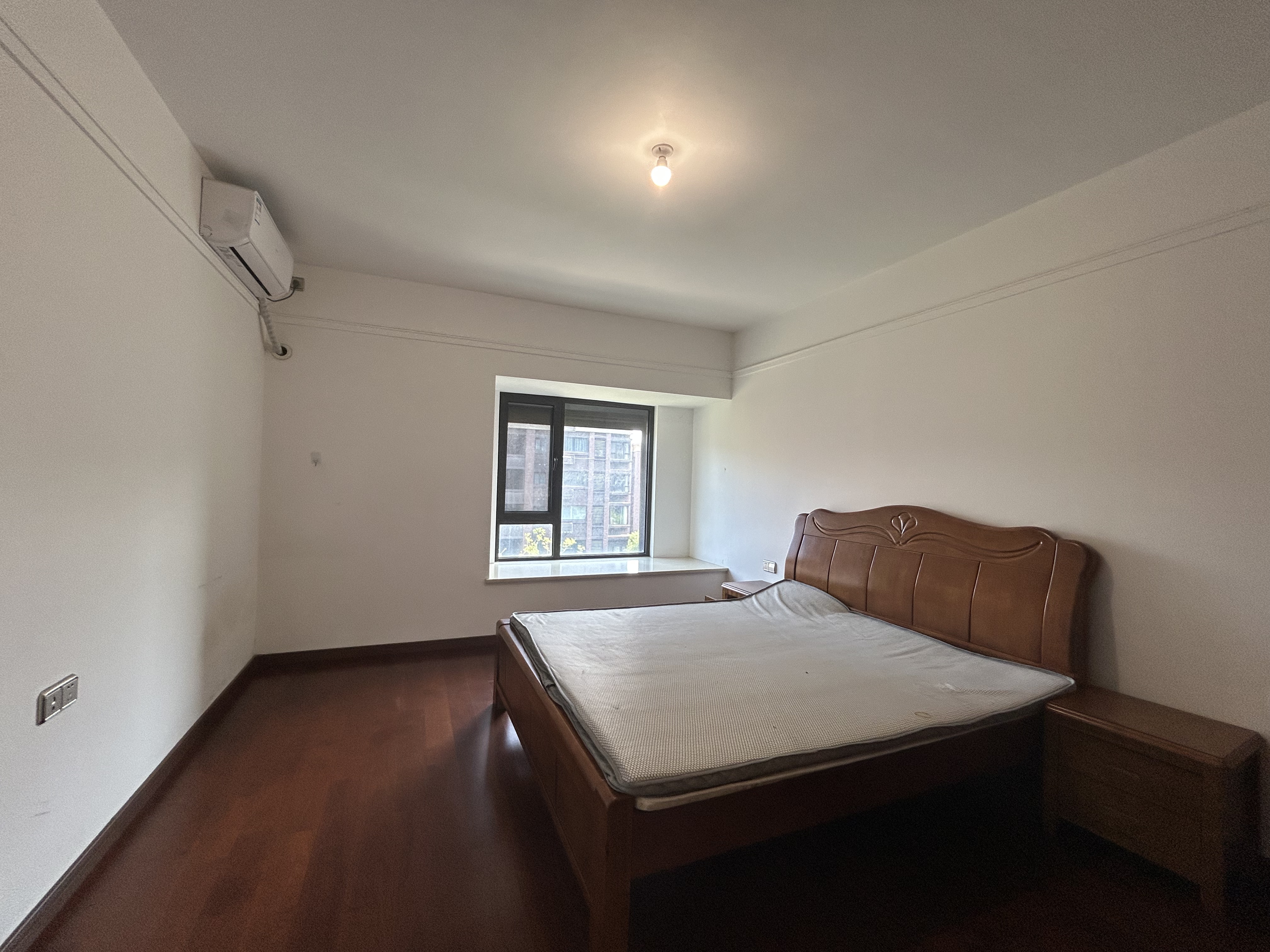 万科城市之光 3室2厅2卫 122.00m&sup2;
