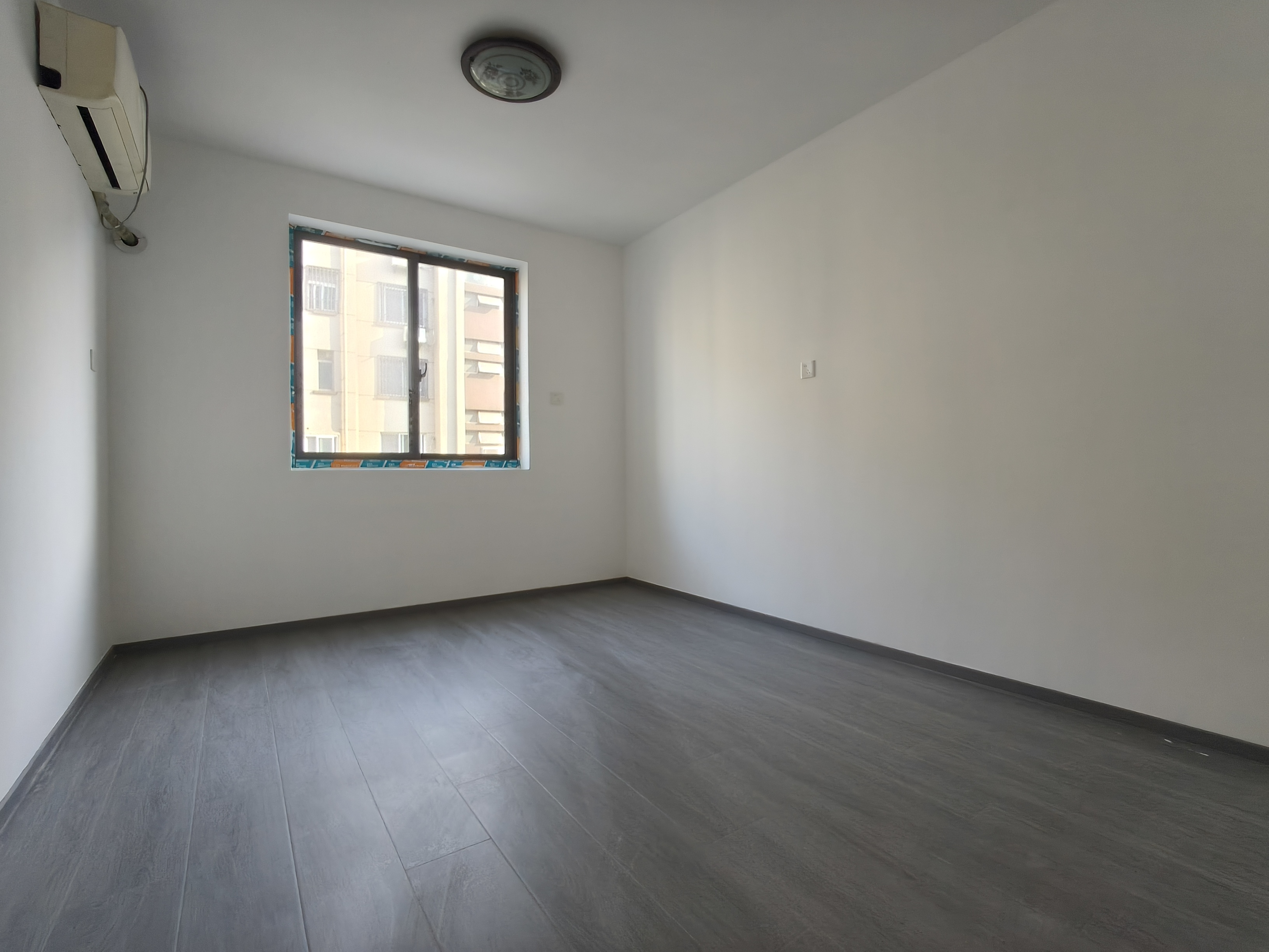 虹桥新村(朝霞路) 2室1厅1卫 58m&sup2;