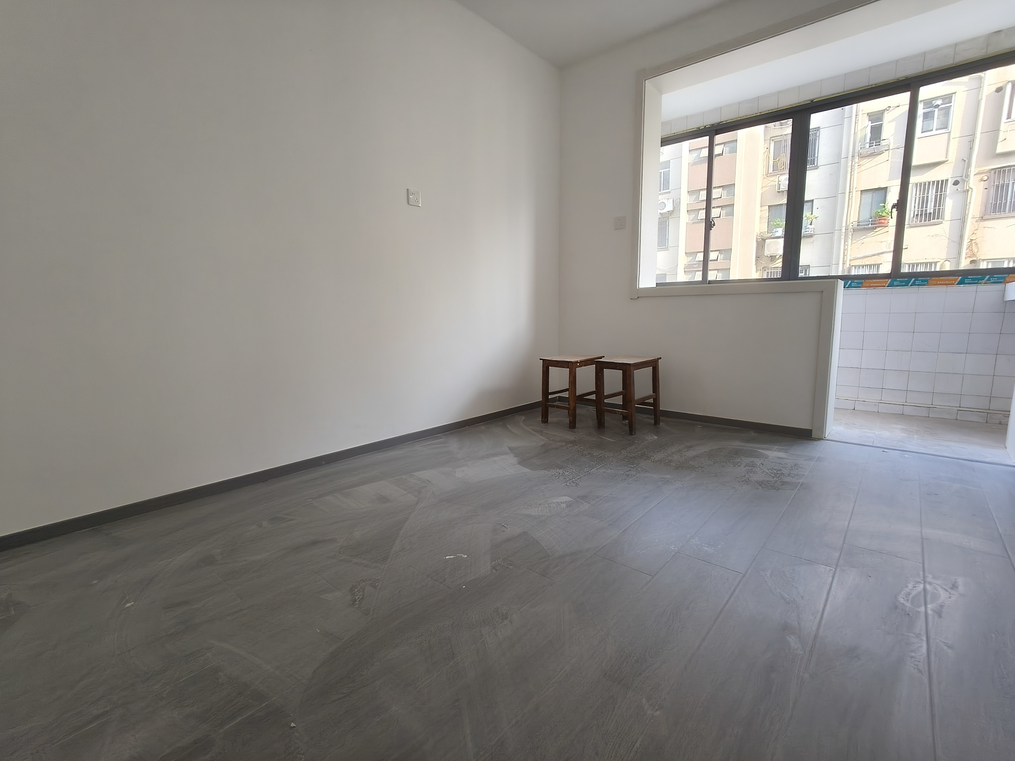 虹桥新村(朝霞路) 2室1厅1卫 58m&sup2;