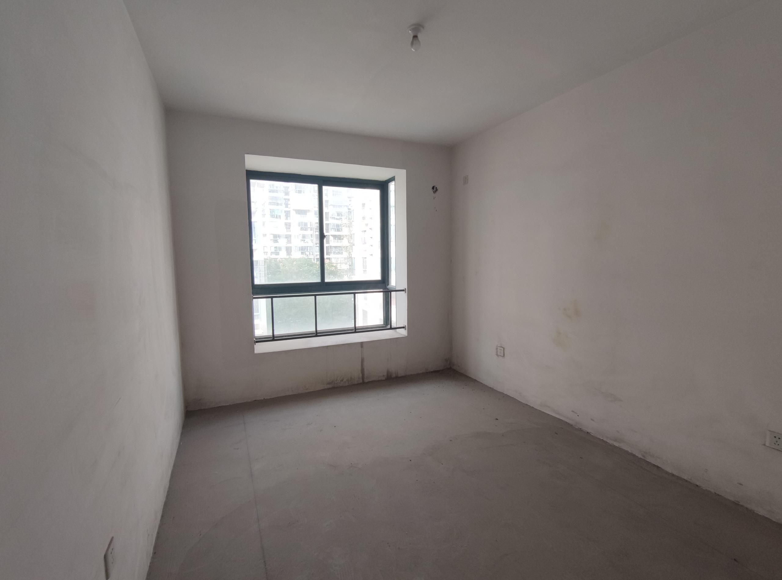 金和家园 3室2厅2卫 130m&sup2;