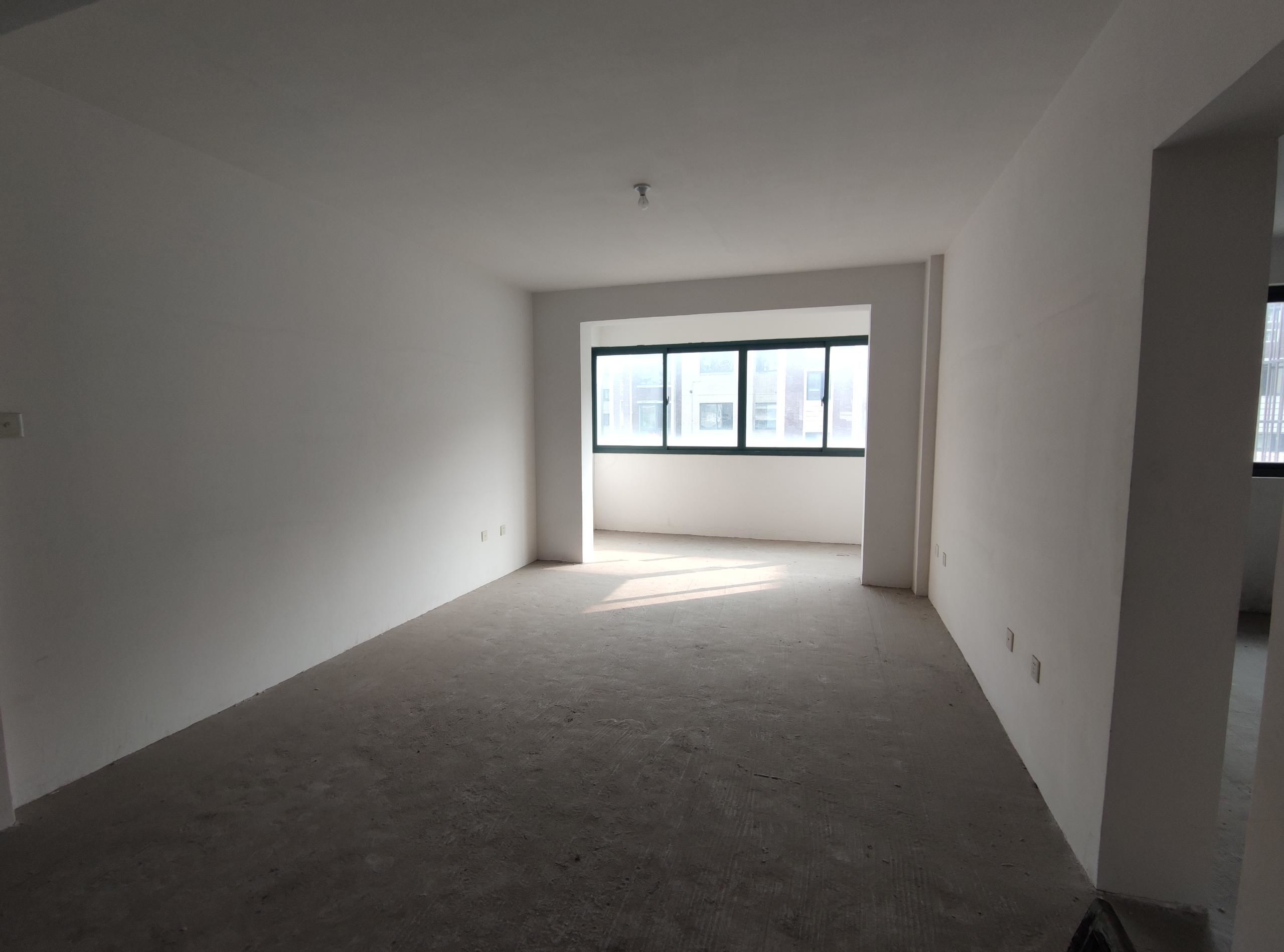 金和家园 3室2厅2卫 130m&sup2;