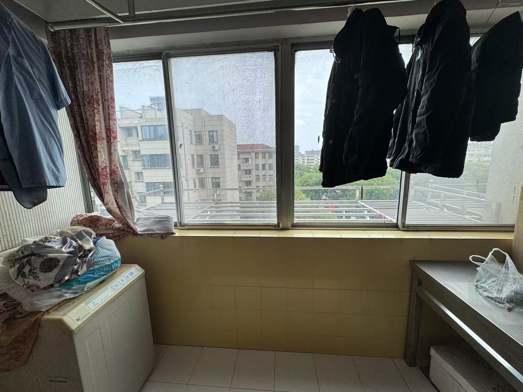 越江新村 2室1厅1卫 78.00m&sup2;