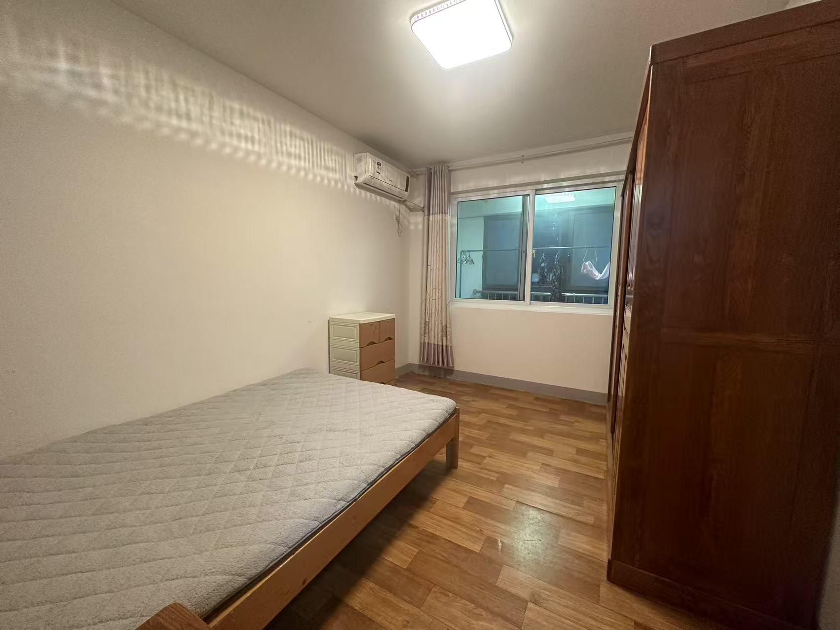 红星嘉苑 2室1厅1卫 76m&sup2;