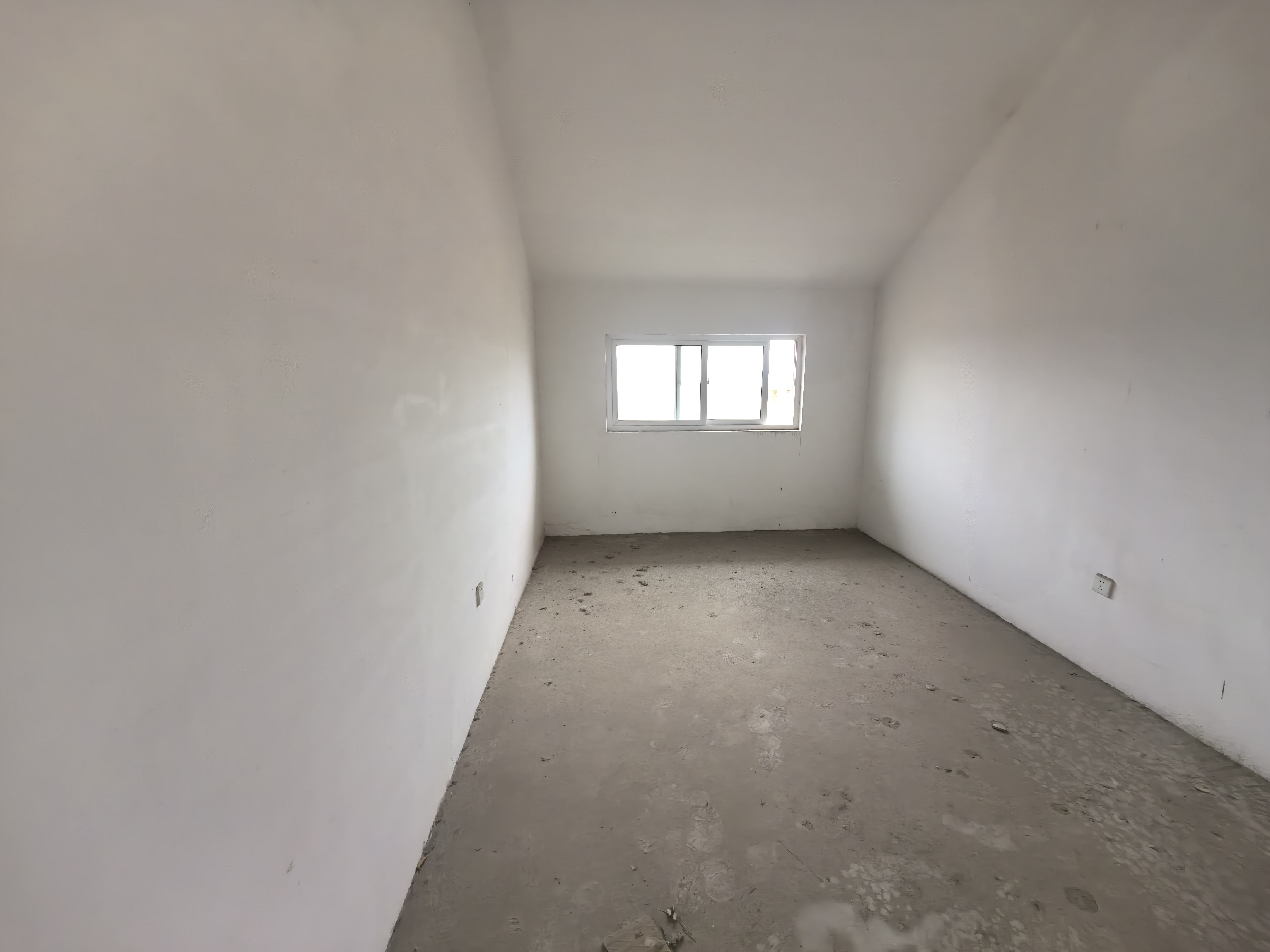 天晖苑 4室2厅1卫 130.00m&sup2;