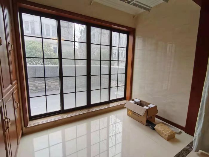尚海湾 3室2厅1卫 121m&sup2;