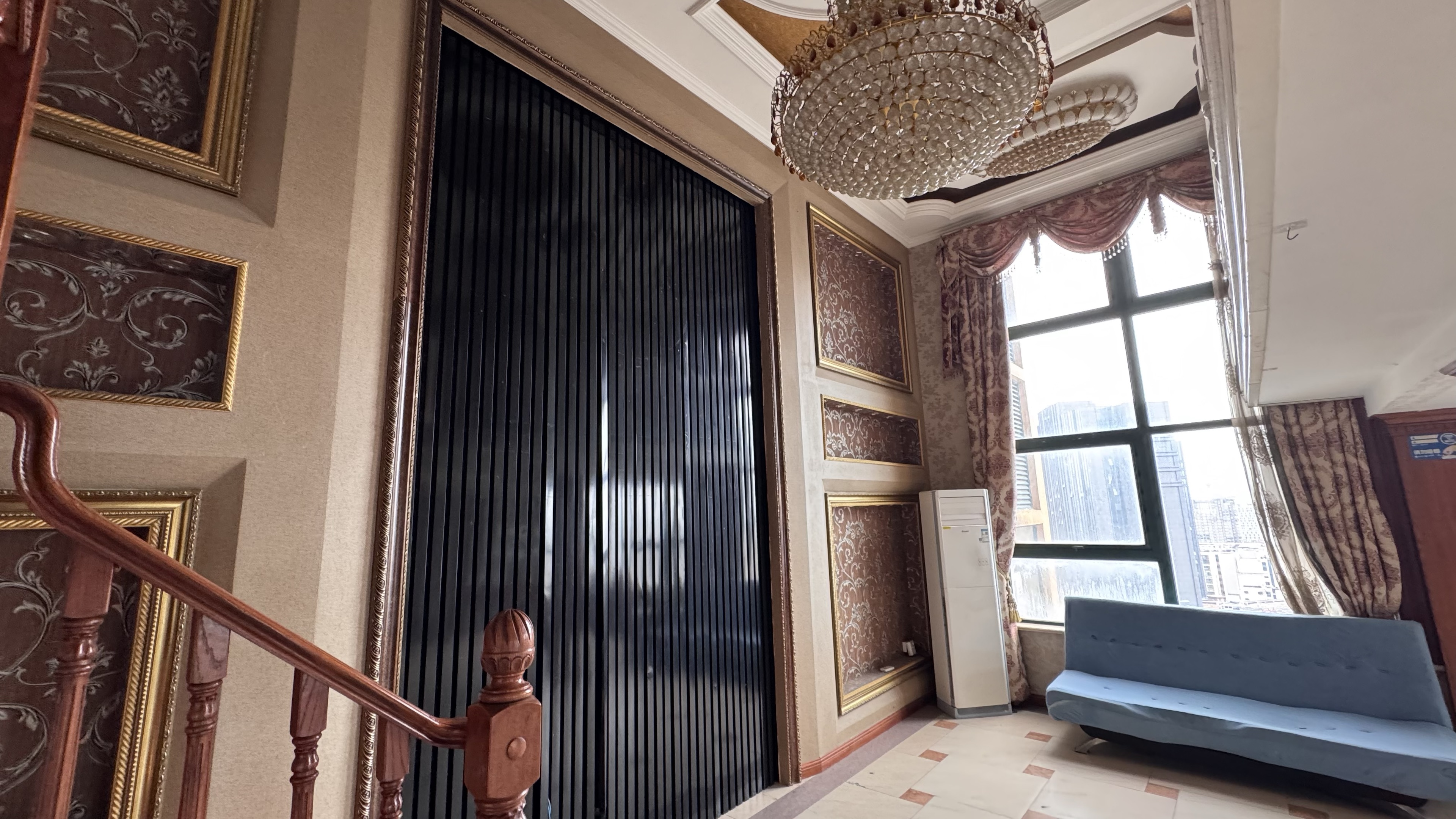 奥特莱斯 4室2厅2卫 110.9m²