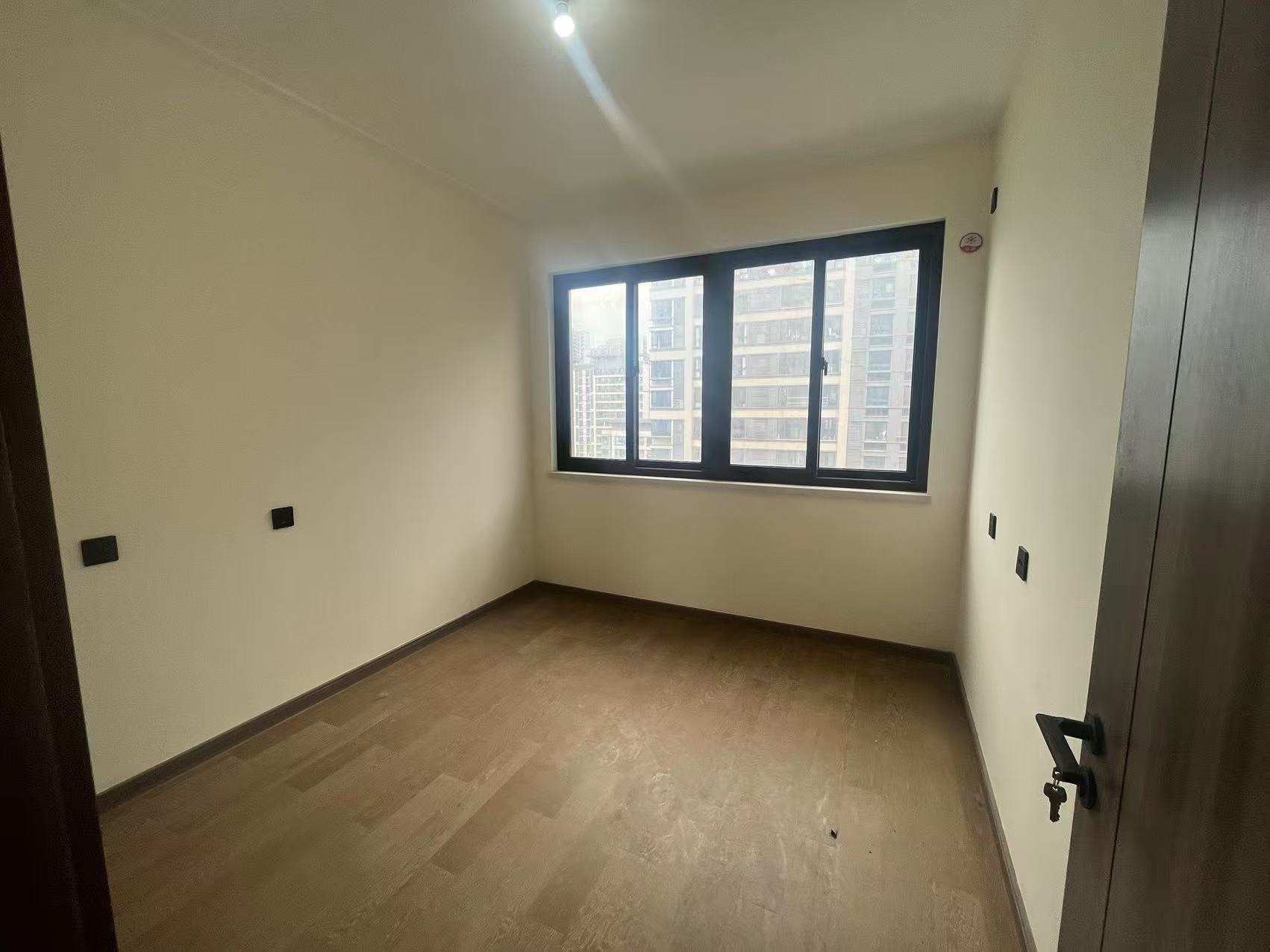 湖山源著 3室2厅1卫 116m&sup2;