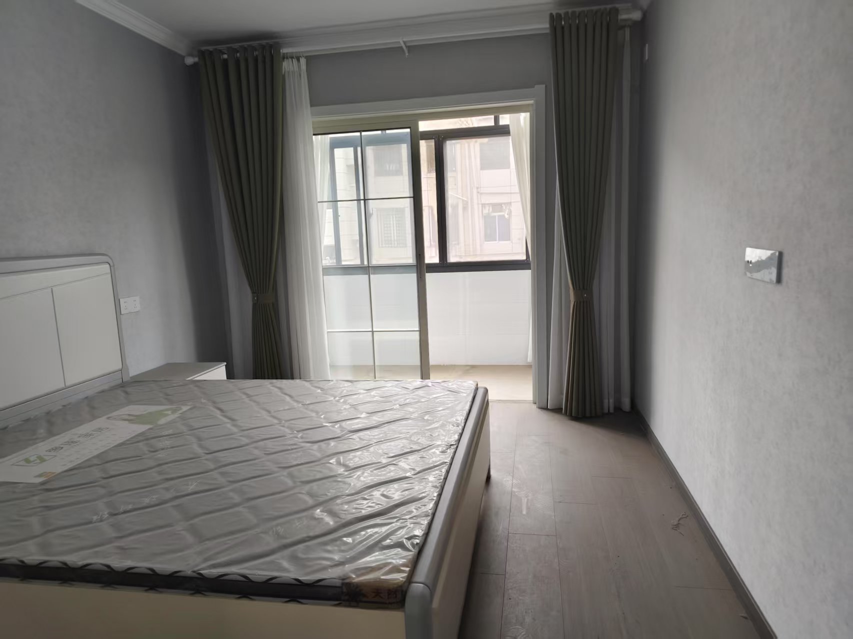 虹桥新村(朝霞路) 2室1厅1卫 60.95m&sup2;