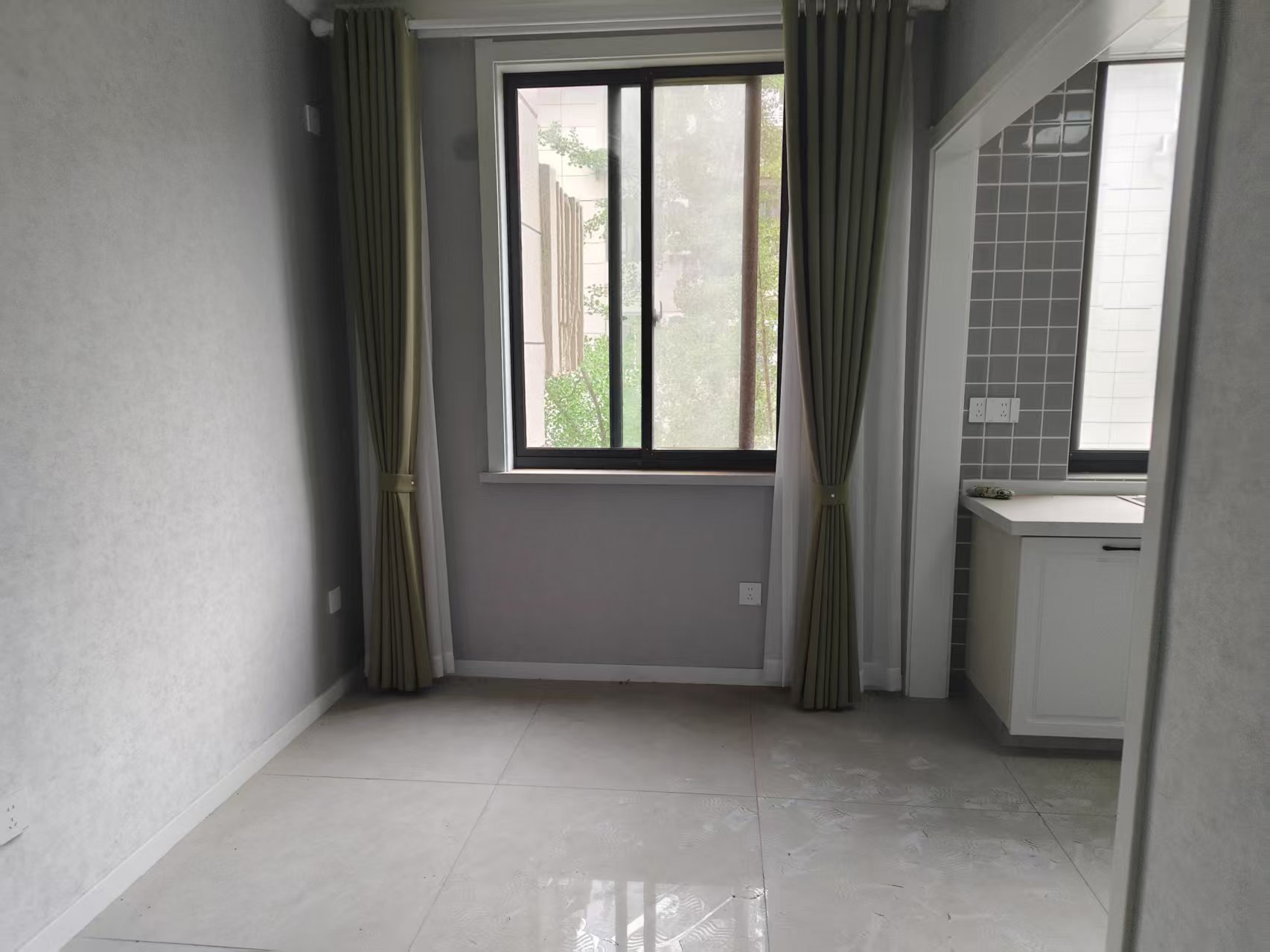 虹桥新村(朝霞路) 2室1厅1卫 60.95m²