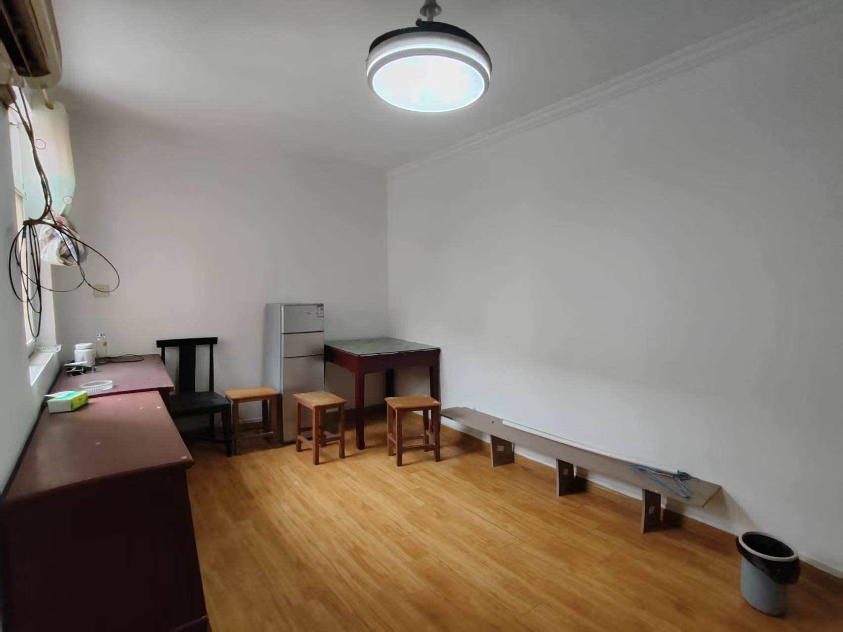 虹桥南村 1室1厅1卫 48m&sup2;