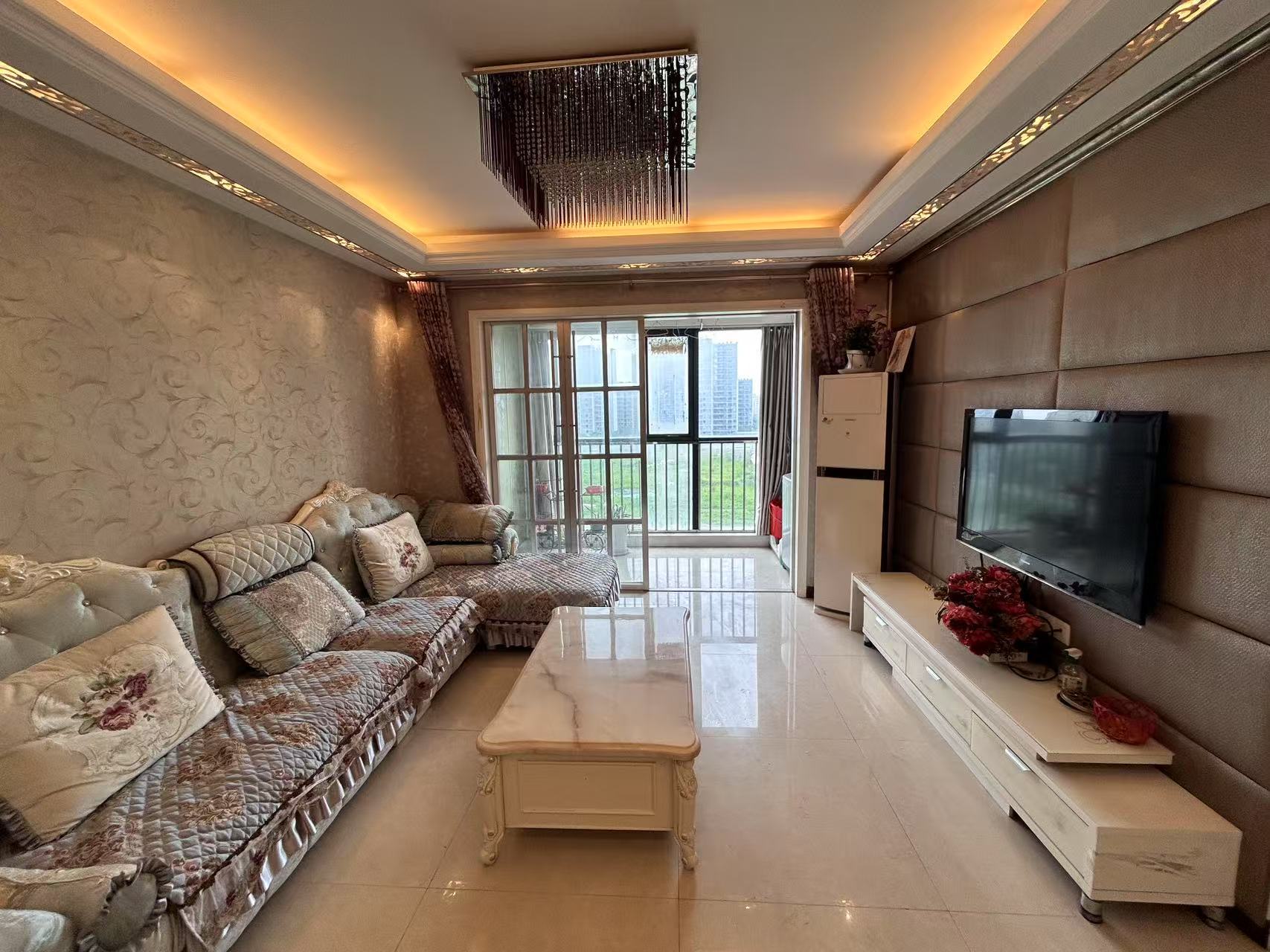 中港城 3室2厅1卫 98.00m&sup2;