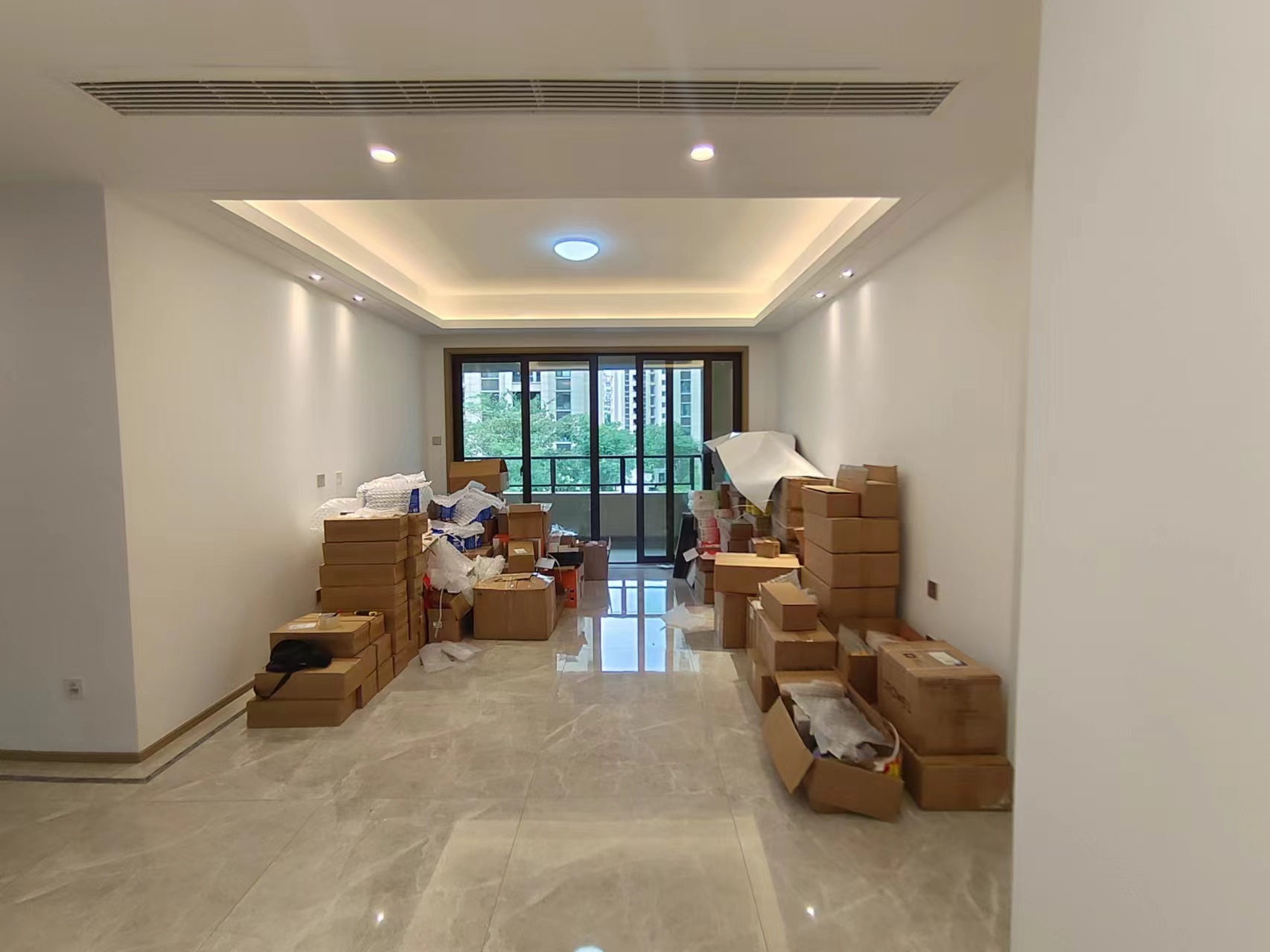 珑府 3室2厅2卫 122.96m²