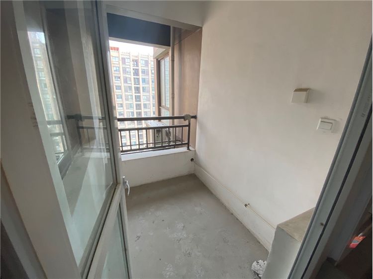 万和华府 3室1厅1卫 95.00m&sup2;