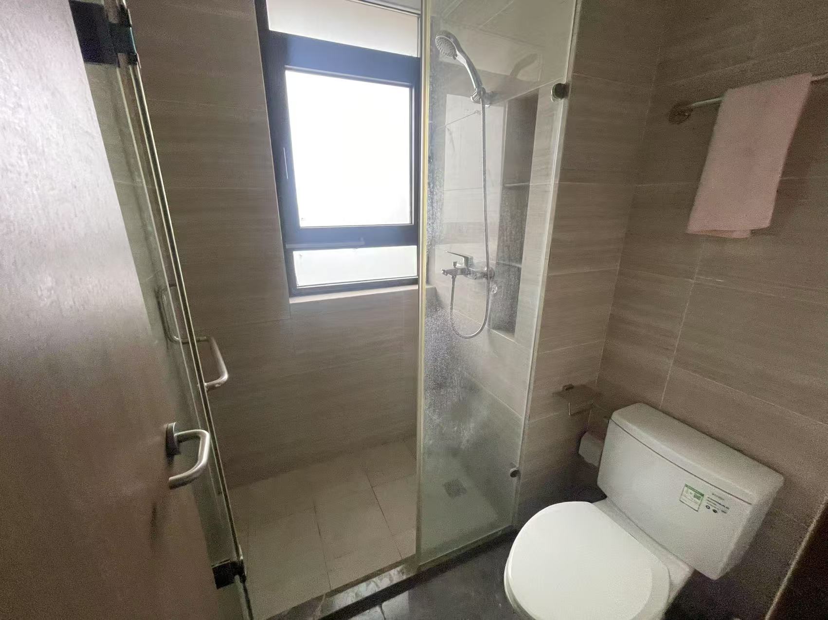 华强国际公馆 3室2厅2卫 133.8m&sup2;