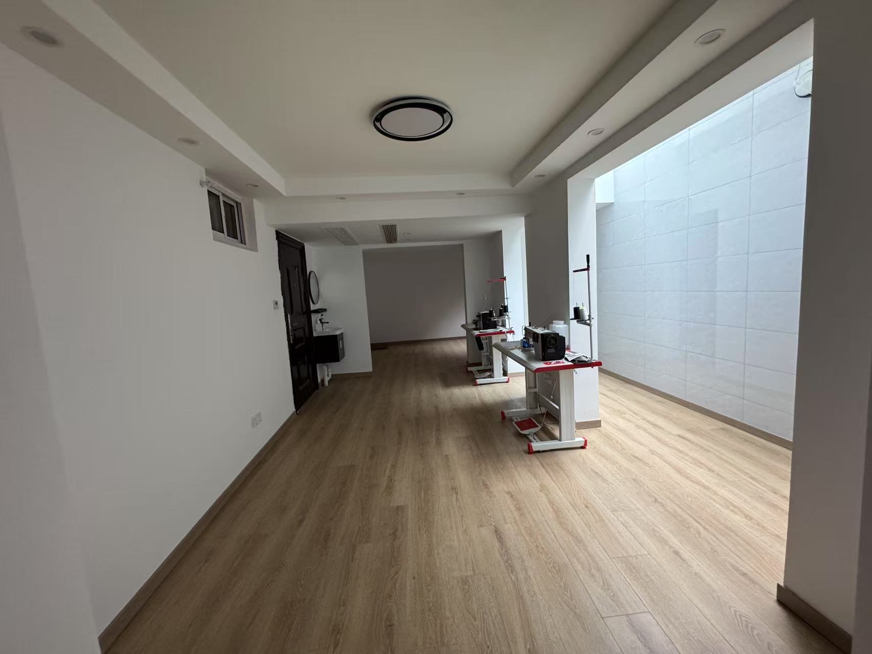 万濠瑜园 4室2厅2卫 220m&sup2;