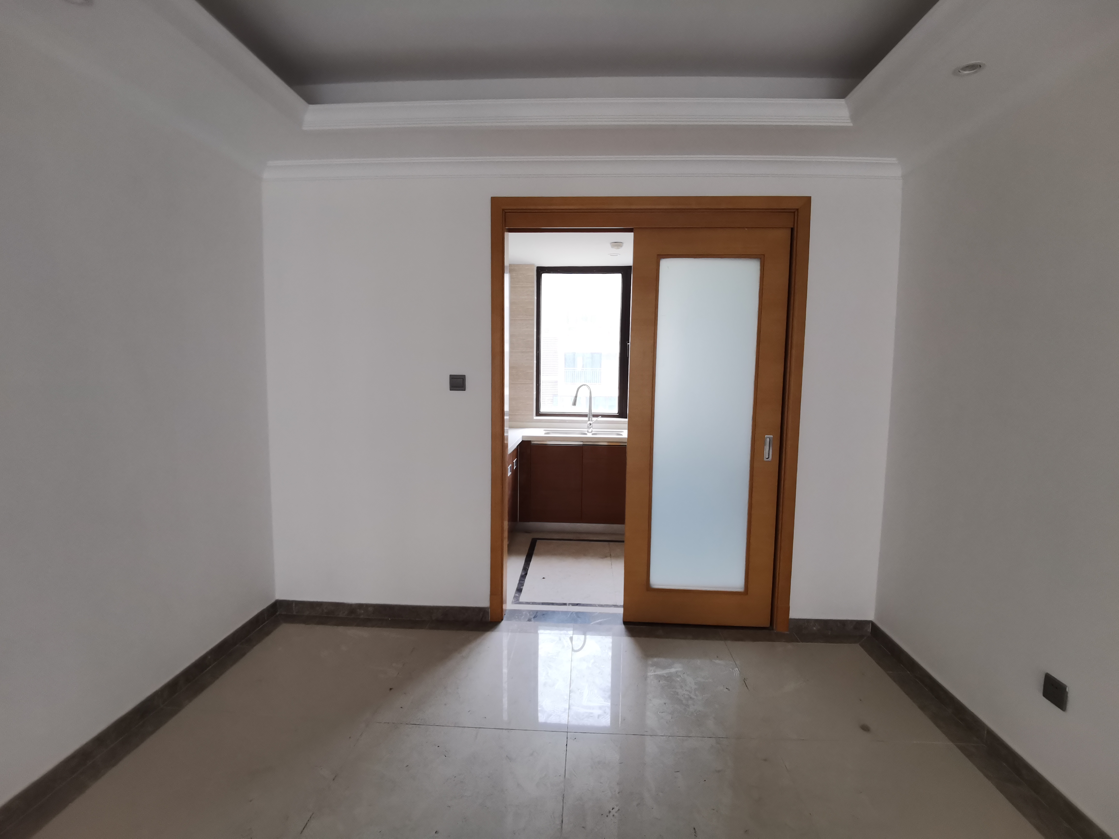 富力院士廷 4室2厅2卫 140m&sup2;