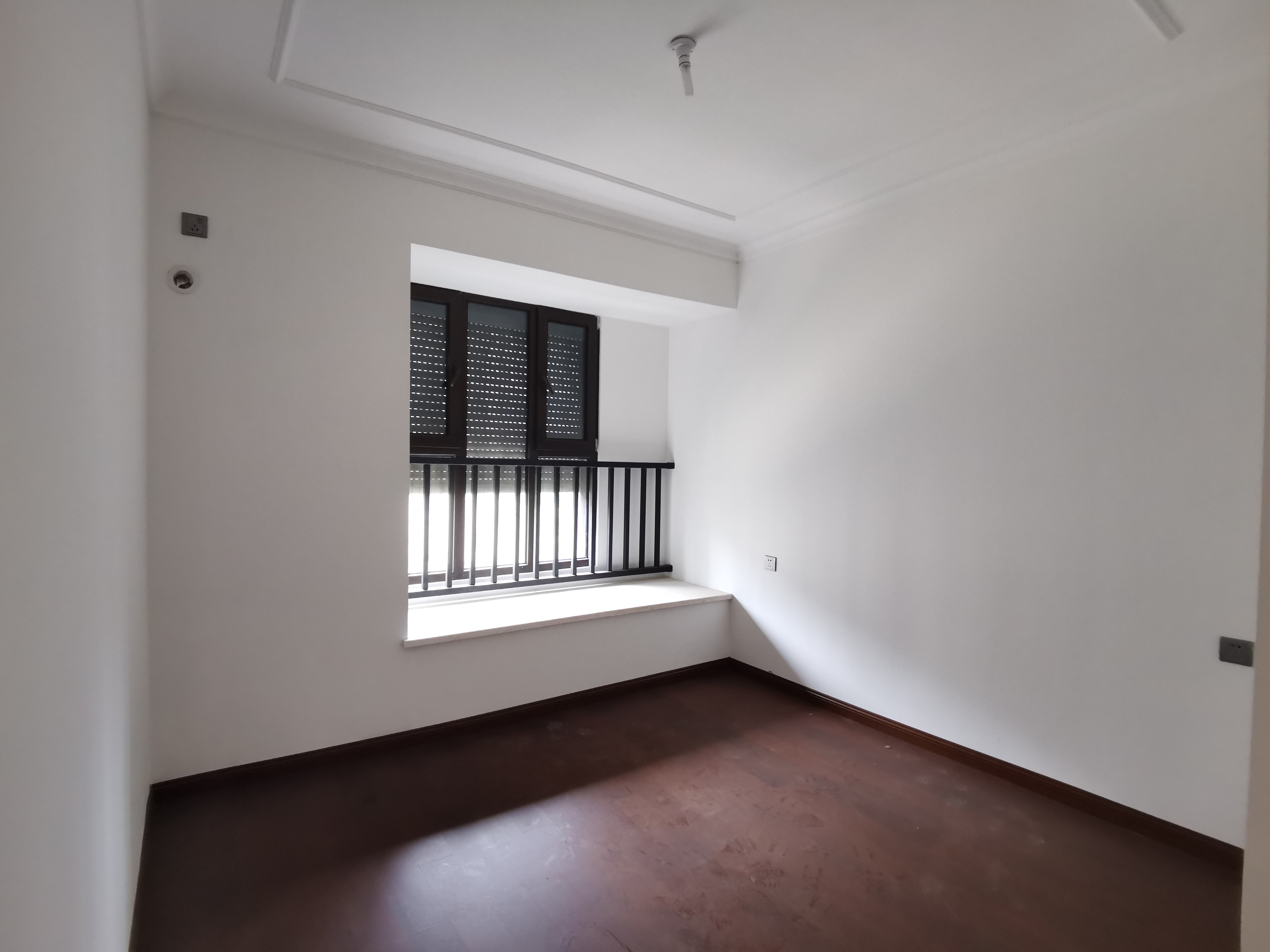 富力院士廷 4室2厅2卫 140m&sup2;