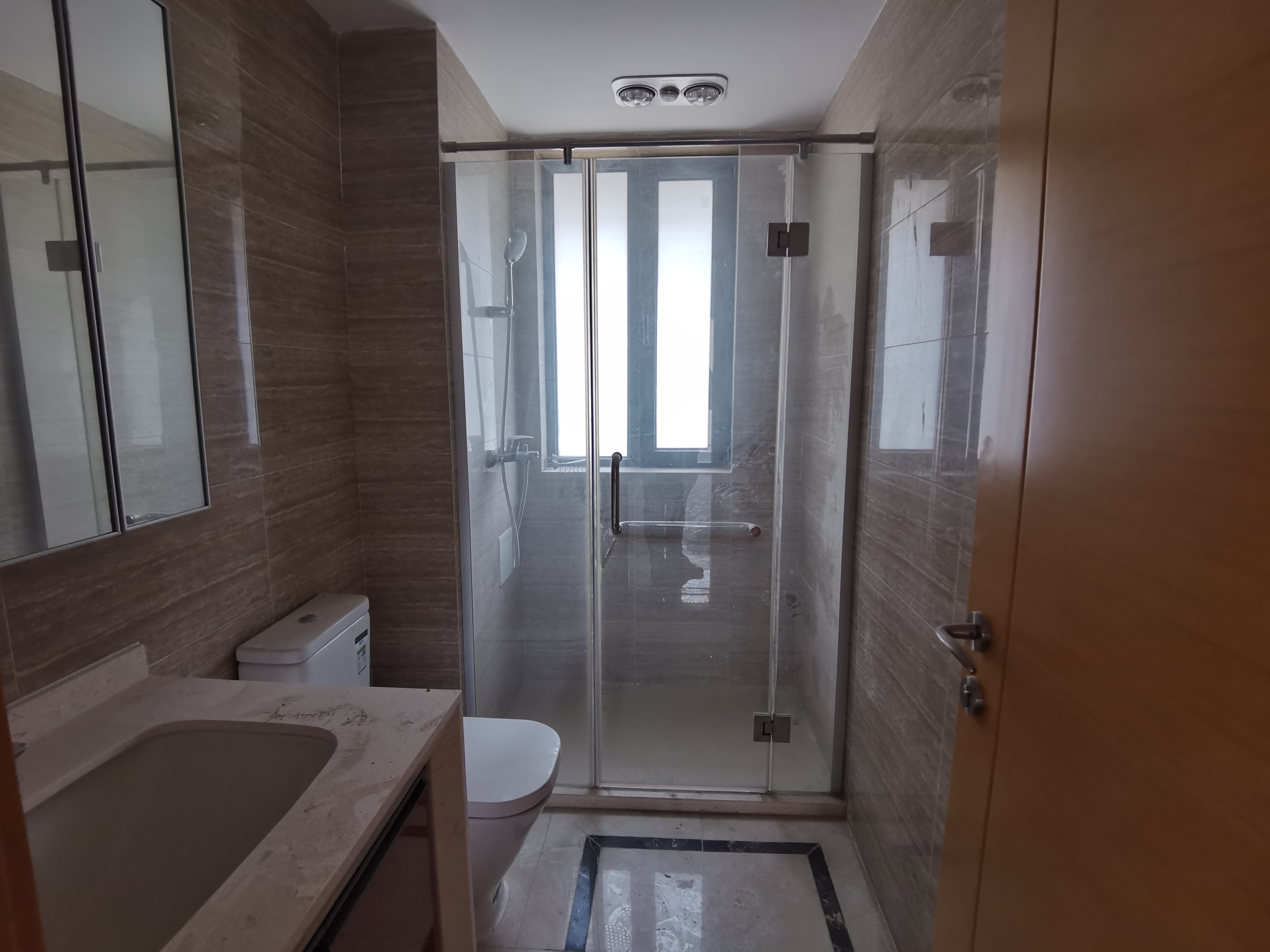 富力院士廷 4室2厅2卫 140m&sup2;
