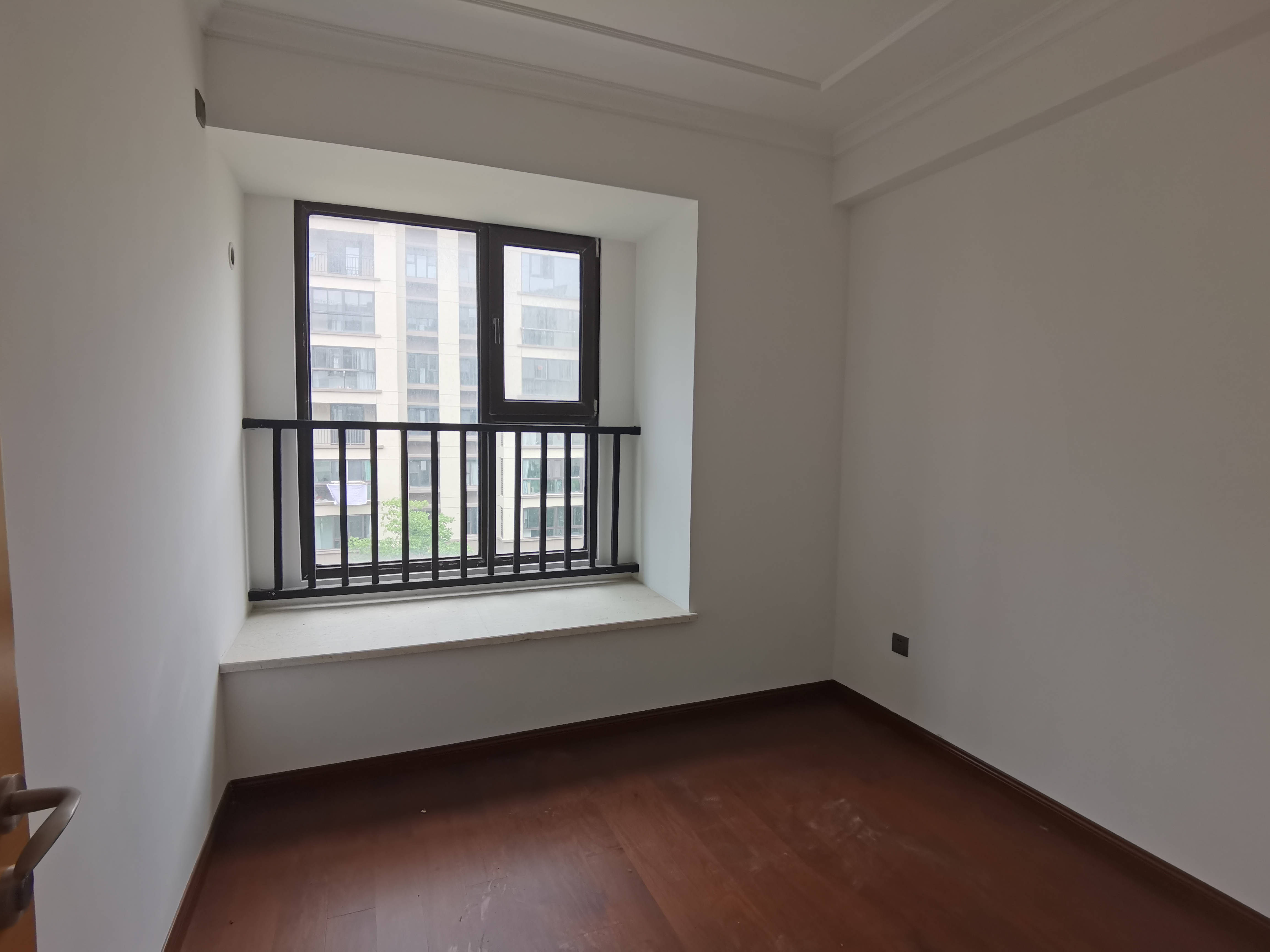 富力院士廷 4室2厅2卫 140m&sup2;