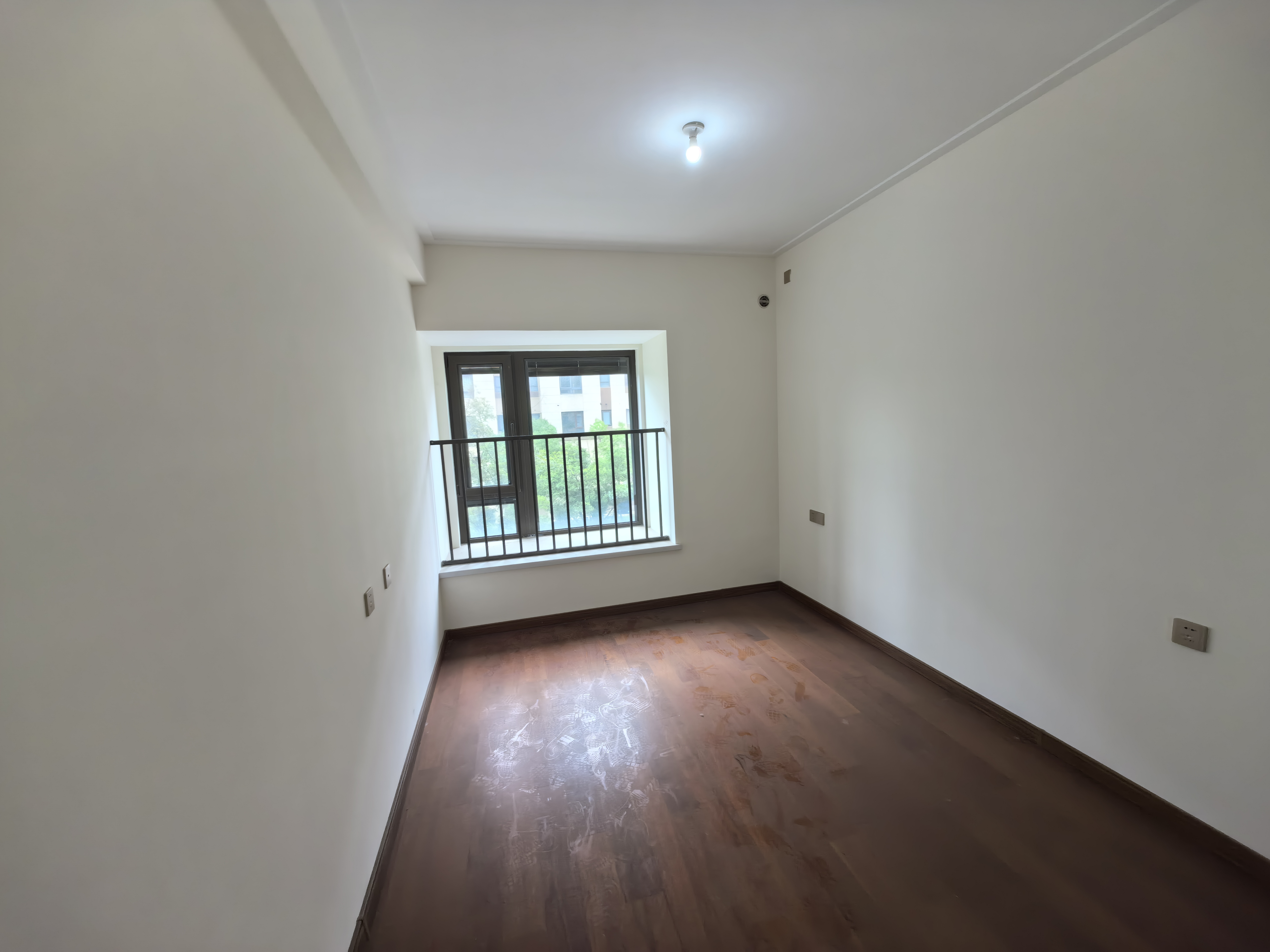 中南万科大都会 4室2厅2卫 165m&sup2;