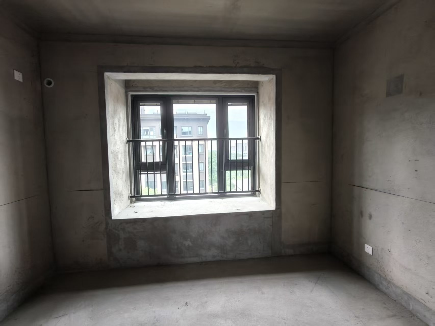 神辉上麟府 4室2厅2卫 137m&sup2;