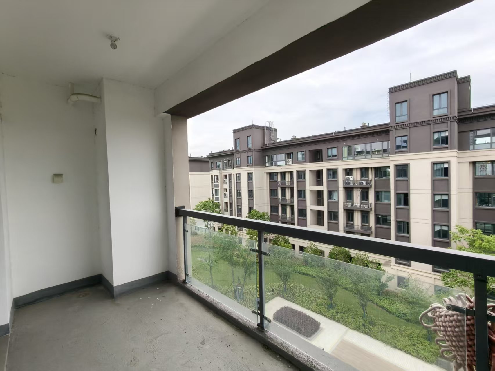 神辉上麟府 4室2厅2卫 137m&sup2;