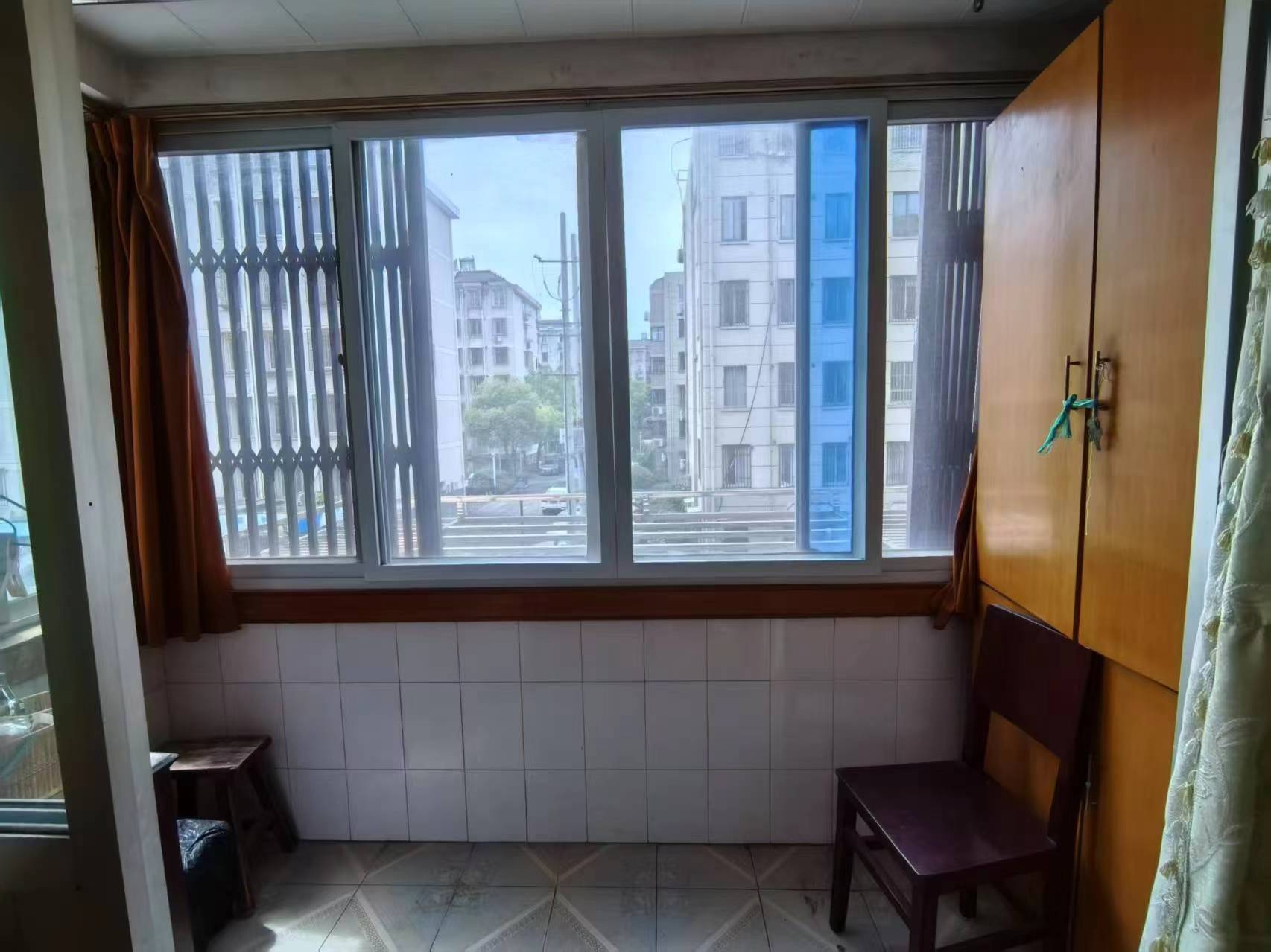 光明南村 2室1厅1卫 67.2m&sup2;