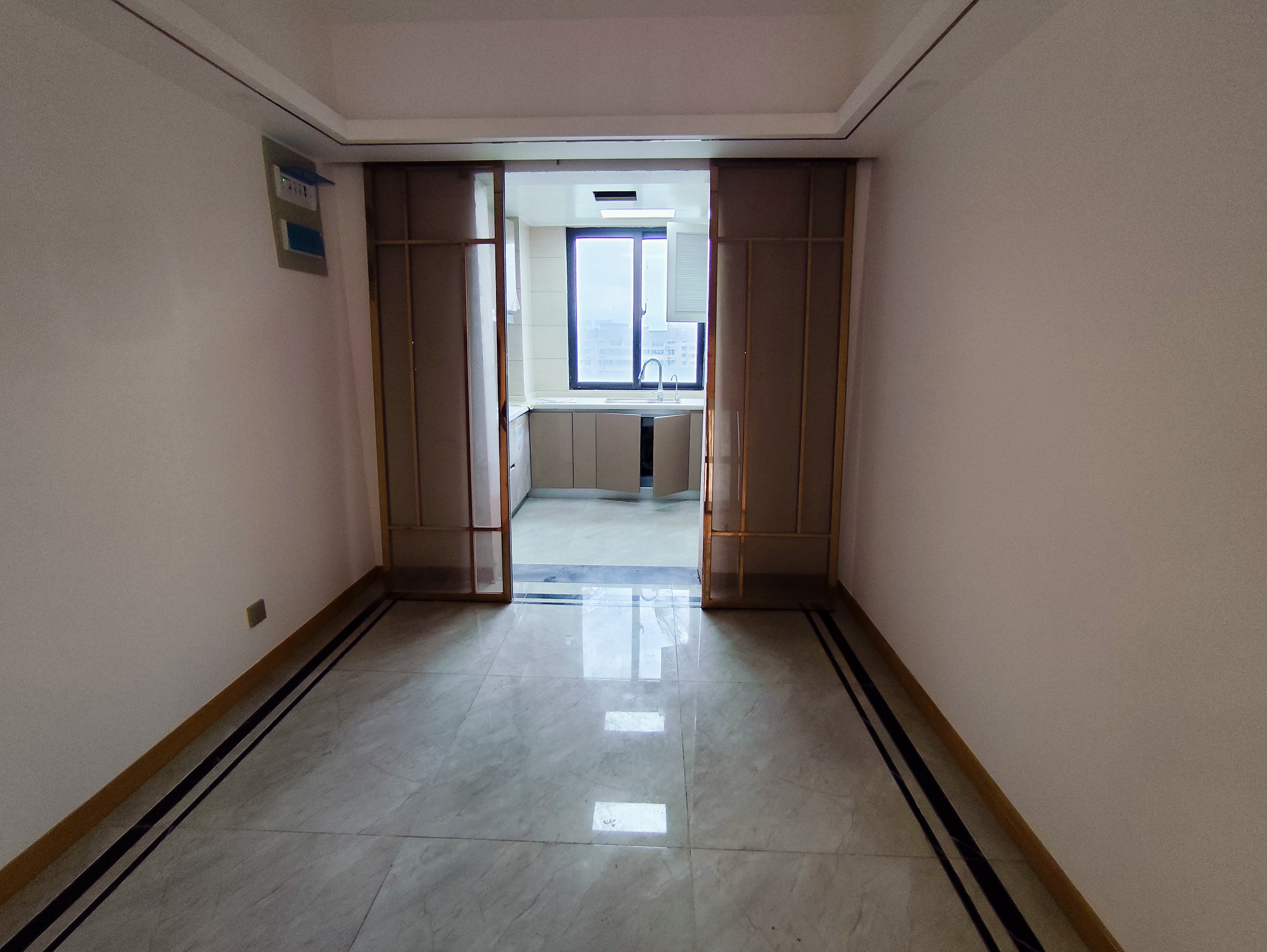 中南世纪花城三期 4室2厅2卫 139.49m&sup2;
