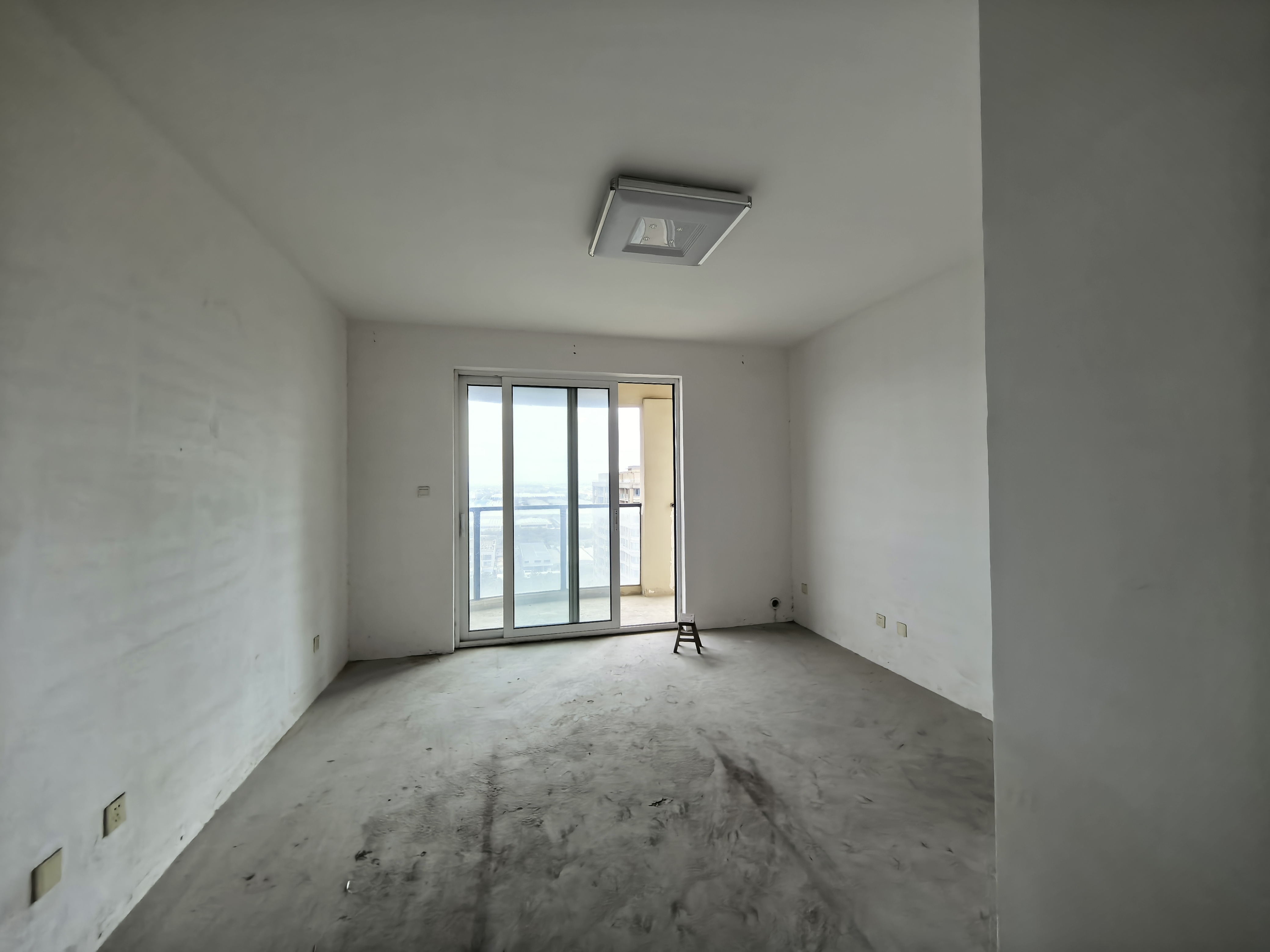富都豪园 4室2厅2卫 121.00m&sup2;