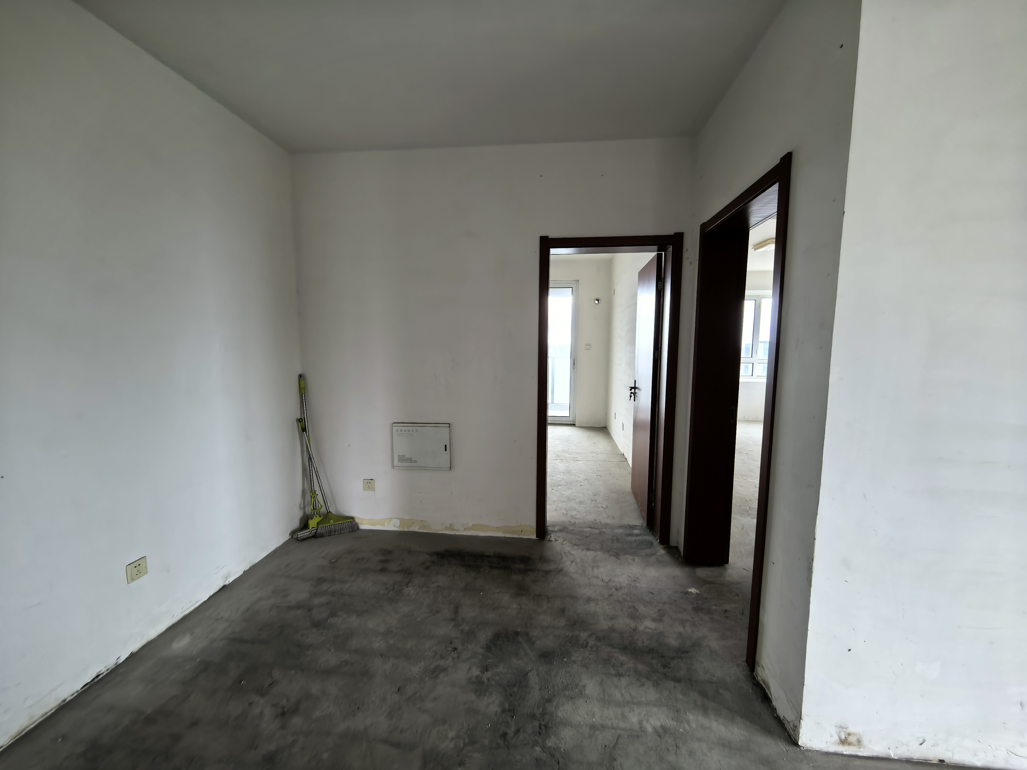 富都豪园 4室2厅2卫 121.00m²