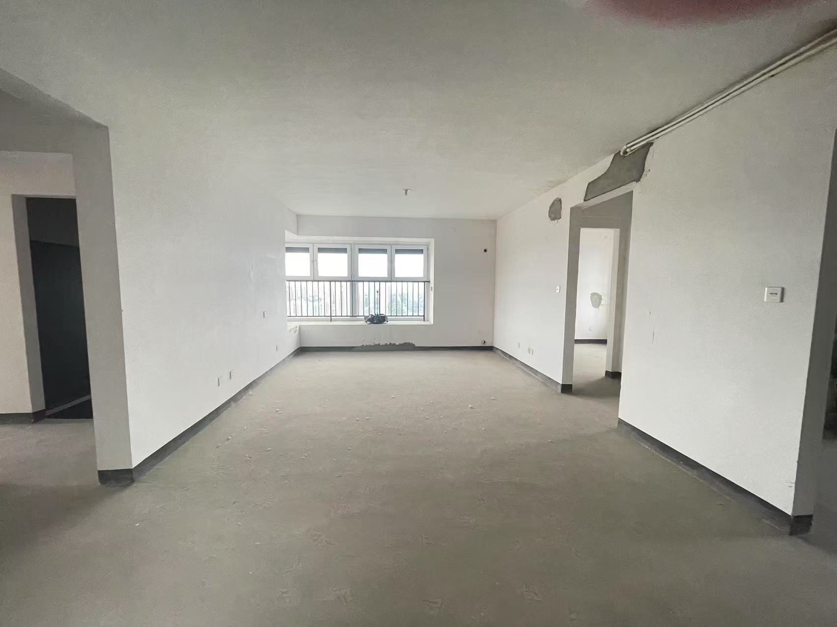 南山国际社区 4室2厅2卫 133m²