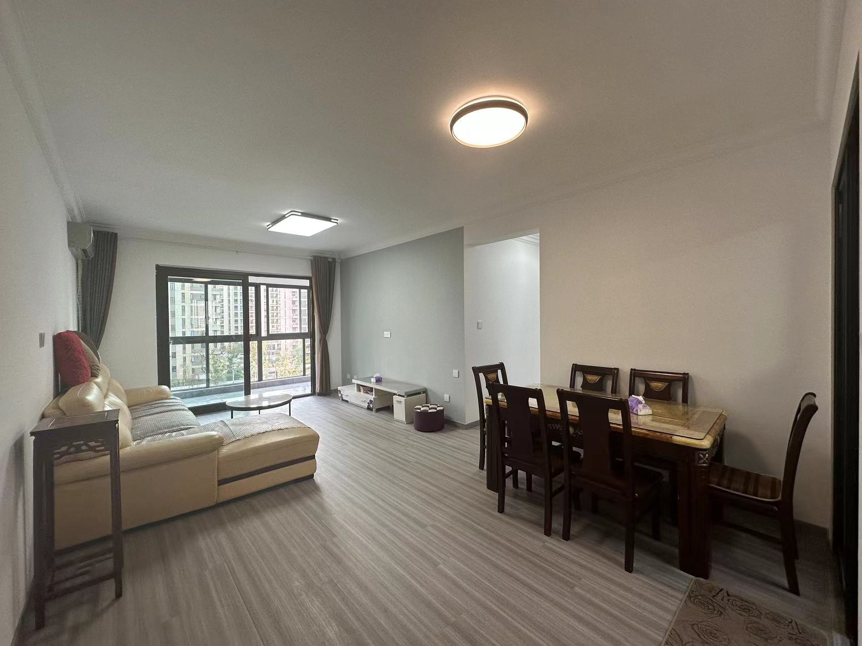 绿地江海图 3室2厅1卫 115.00m&sup2;